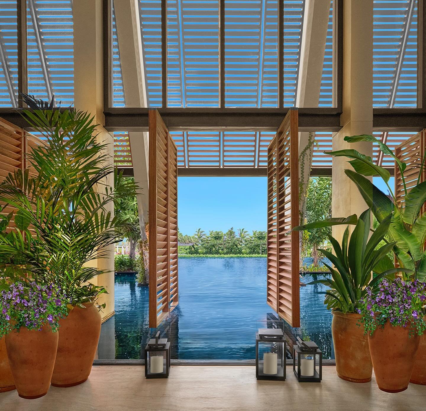Introducing the stunning new @editionrivieramayakanai 

The property is situated on 620 acres in Kanai, the new hotspot luxury resort community. It features multiple infinity pools, a serene spa, and a beach club that takes beachfront dining to a new