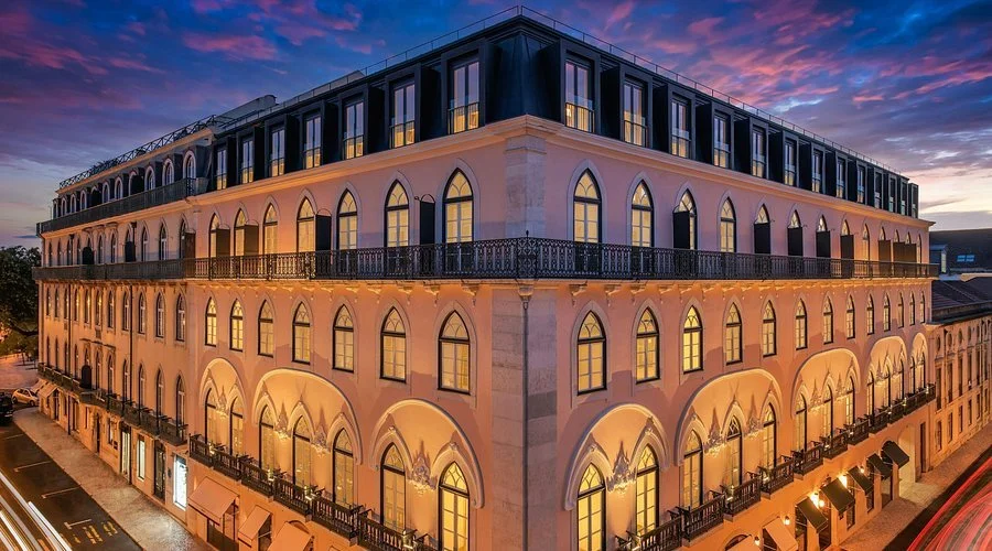 THE IVENS, AUTOGRAPH COLLECTION