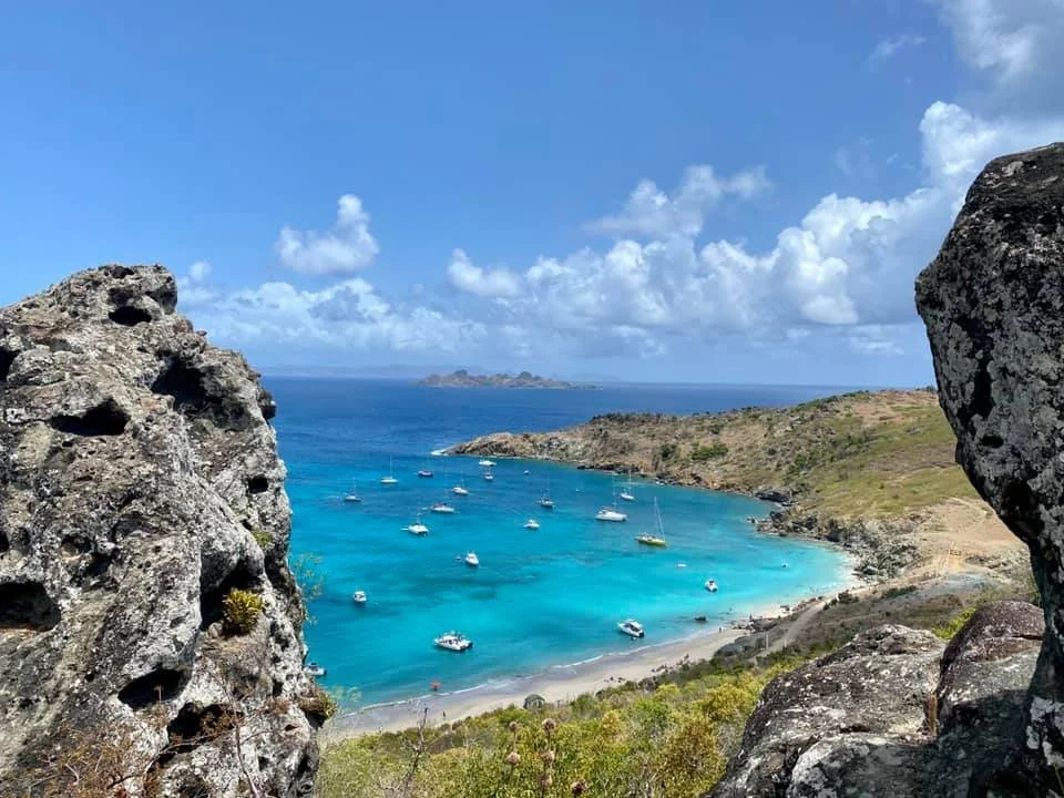 Colombier Beach Trail