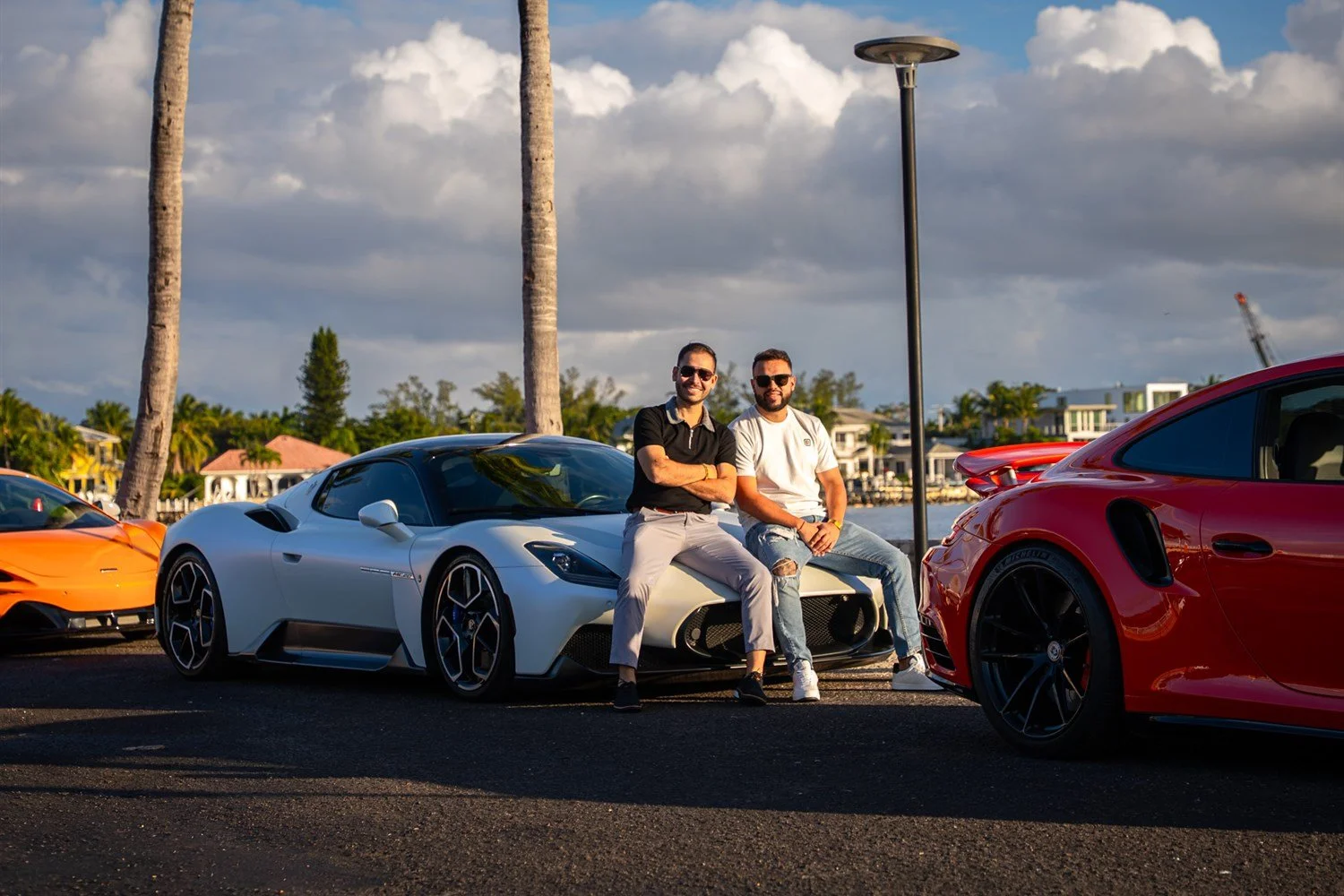 14 - mclaren-720s-front-side-motion-blur-urban.jpg