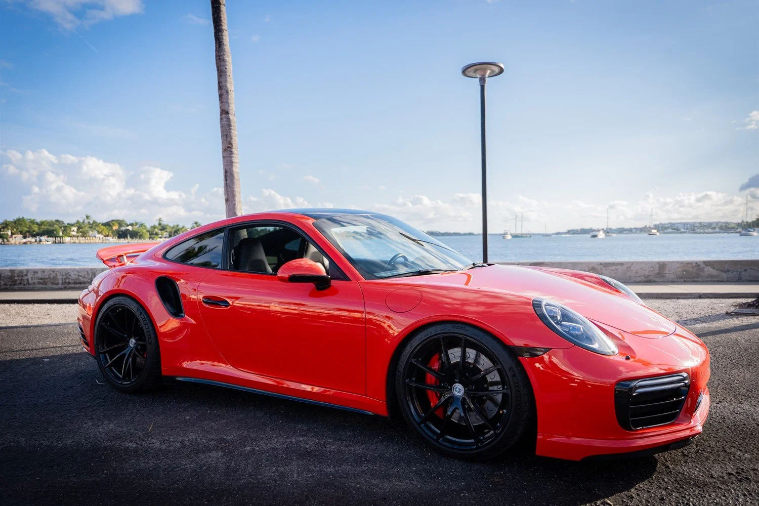 04 - porsche-911-turbo-s-side-profile.jpg