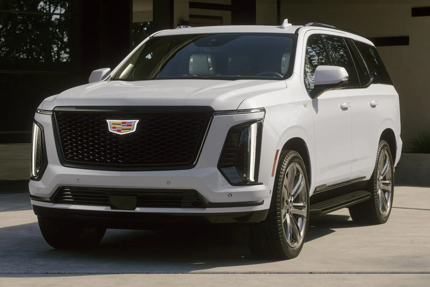 01 - escalade-esv-front-three-quarter-hero.jpg