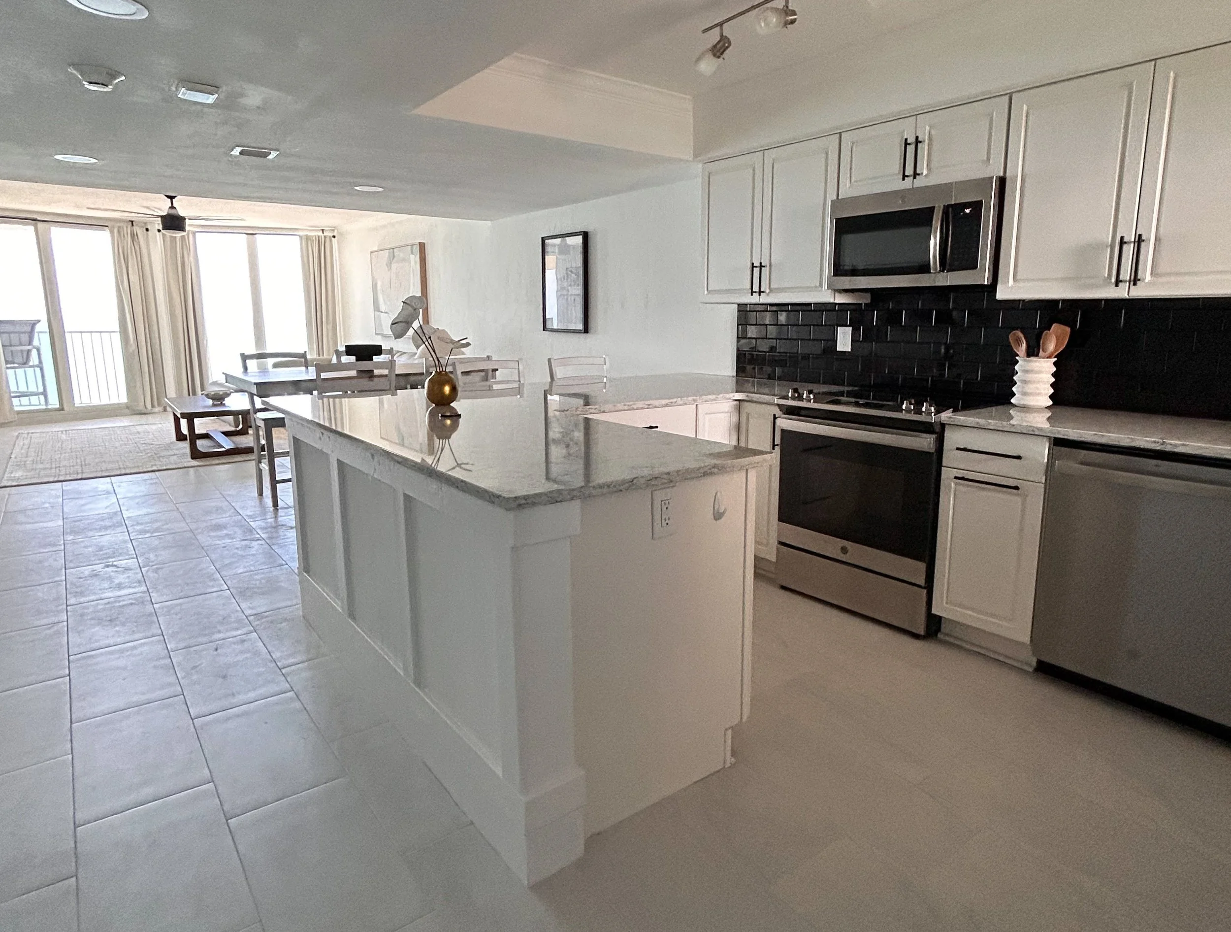 kitchen from entry horizontal.JPEG