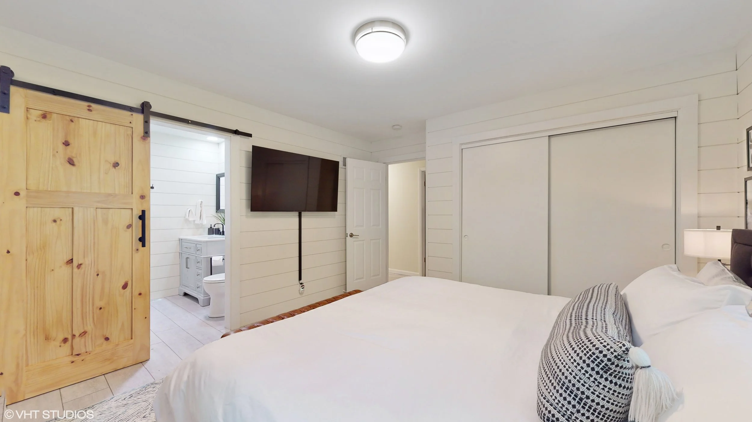 27_14422EvergreenDrive_2027_HiRes.jpg