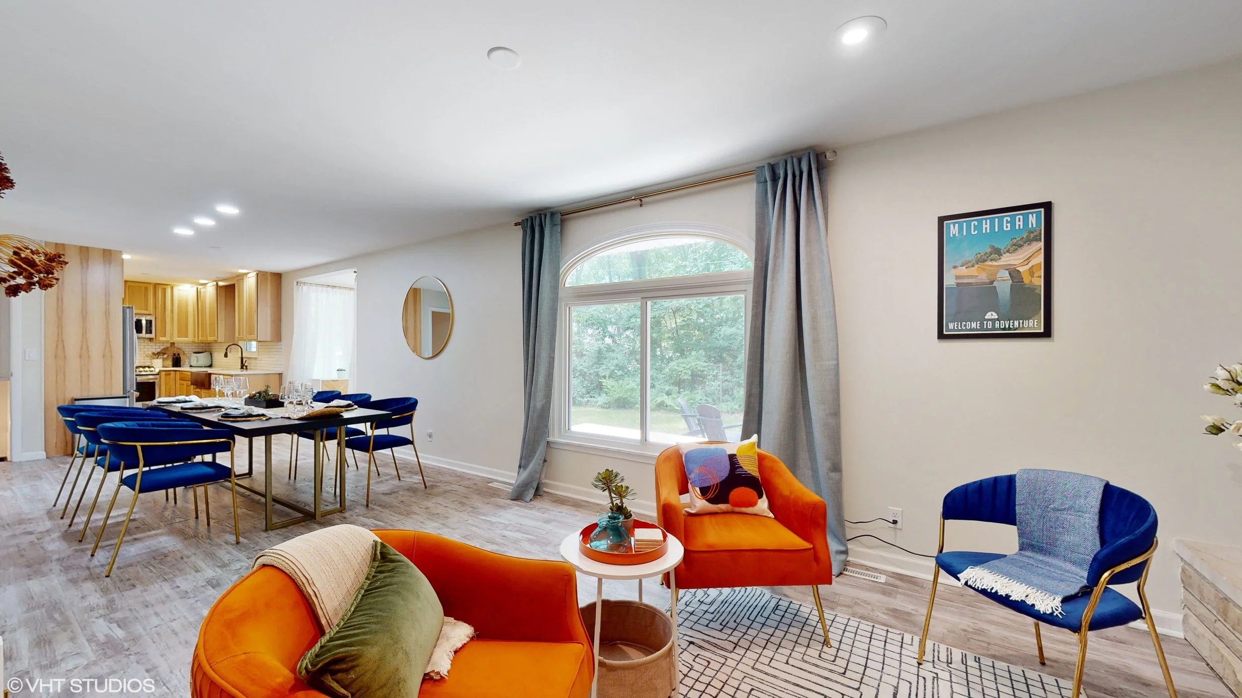 19_14422EvergreenDrive_2019_HiRes.jpg