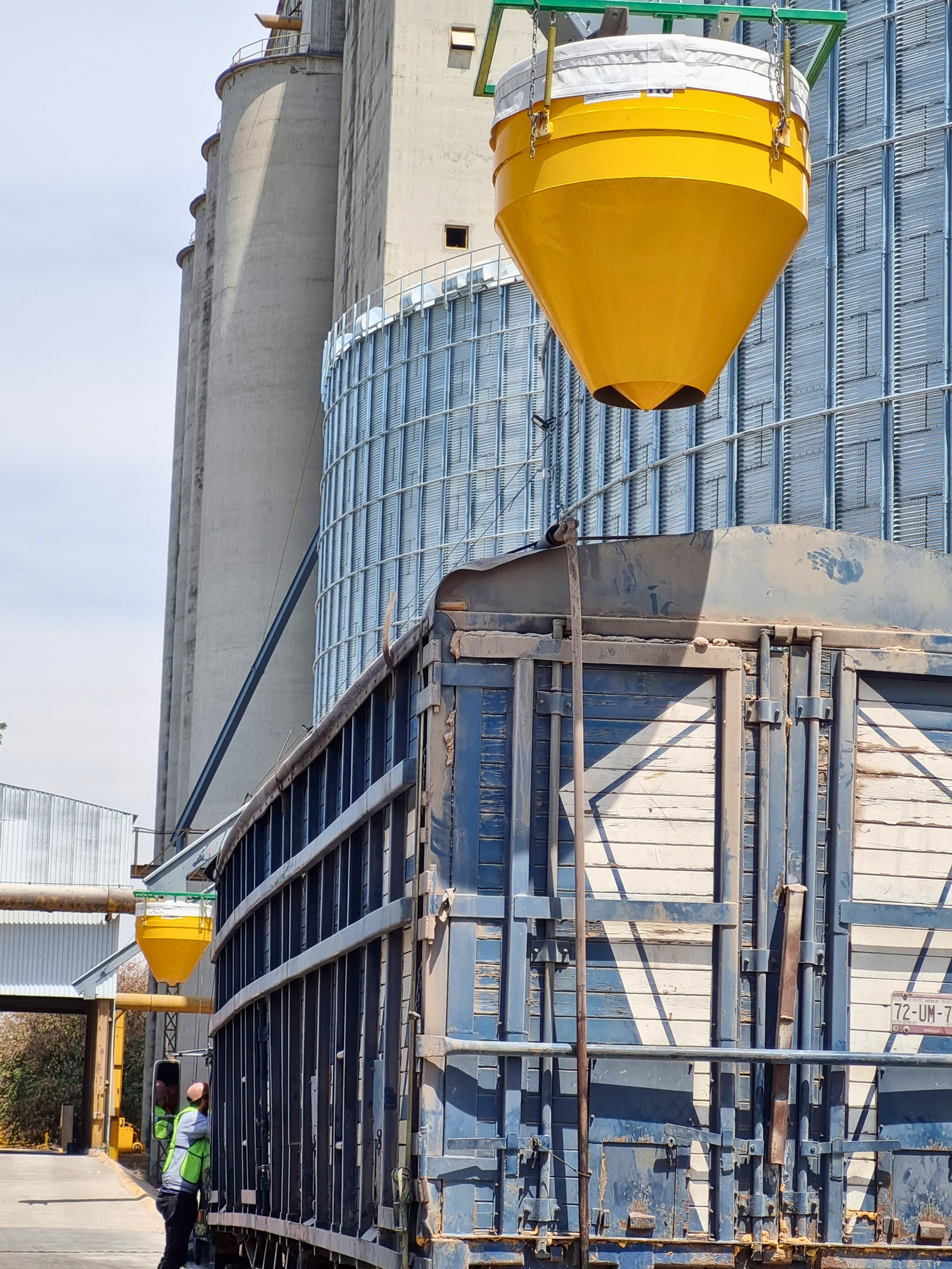 Dust Suppression Hopper | Bulk Loading Systems | Dust Control