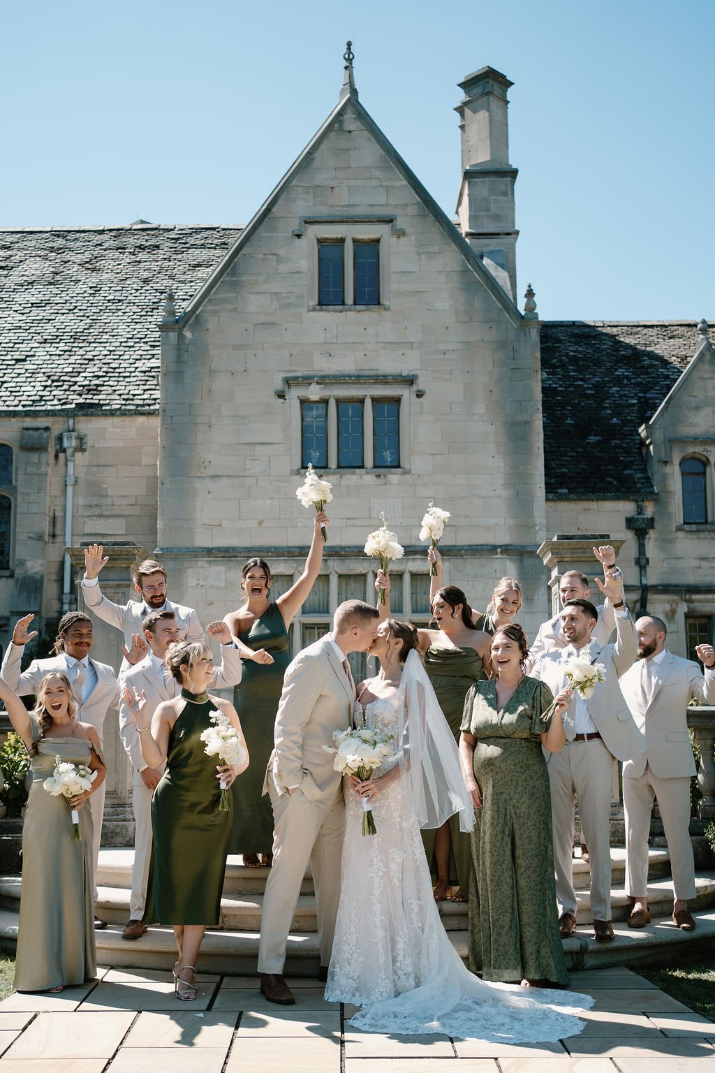 Problems a day of coordinator Solves on the Wedding Day