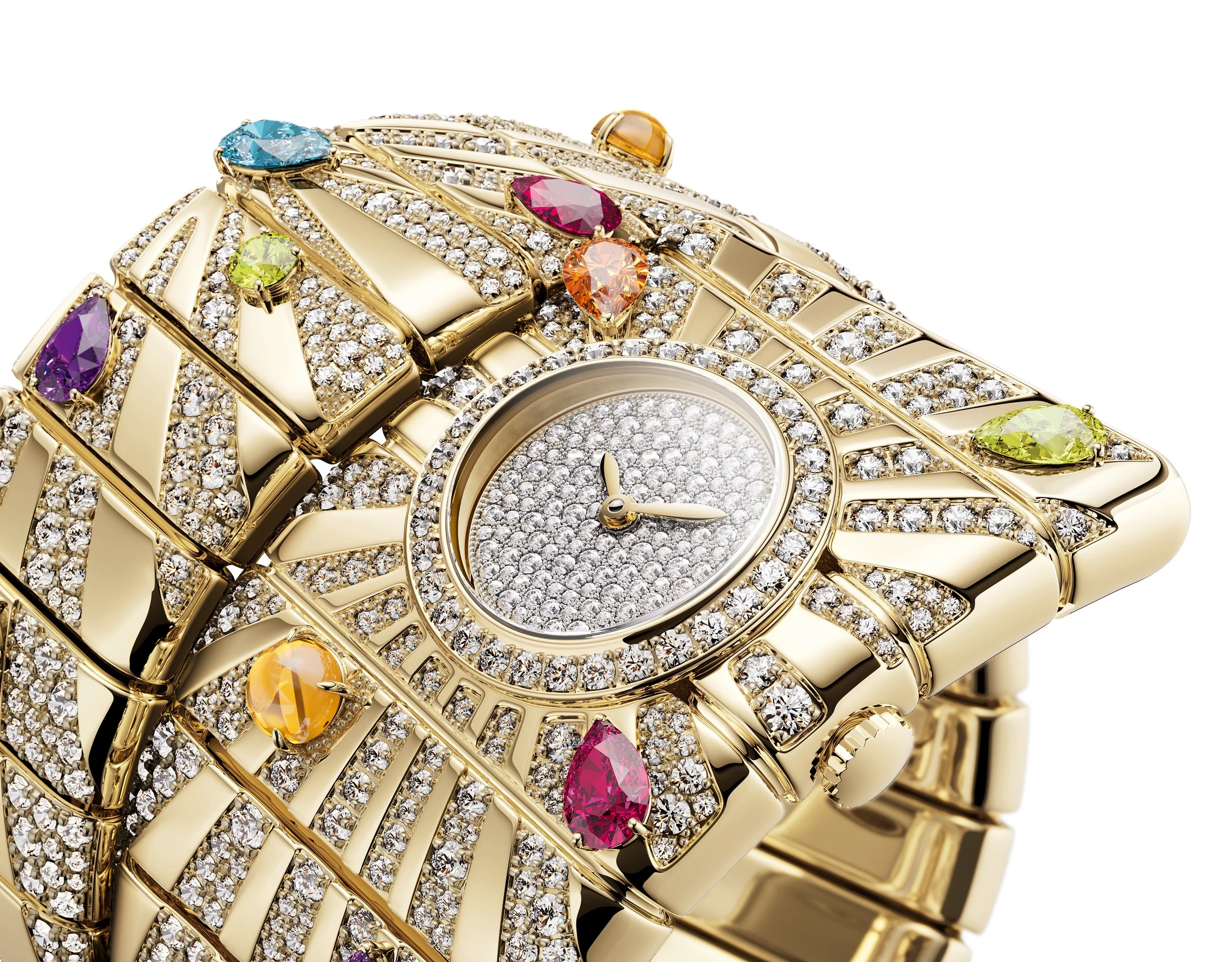 Bvlgari amplia suas coleções femininas, unindo design e excelência mecânica