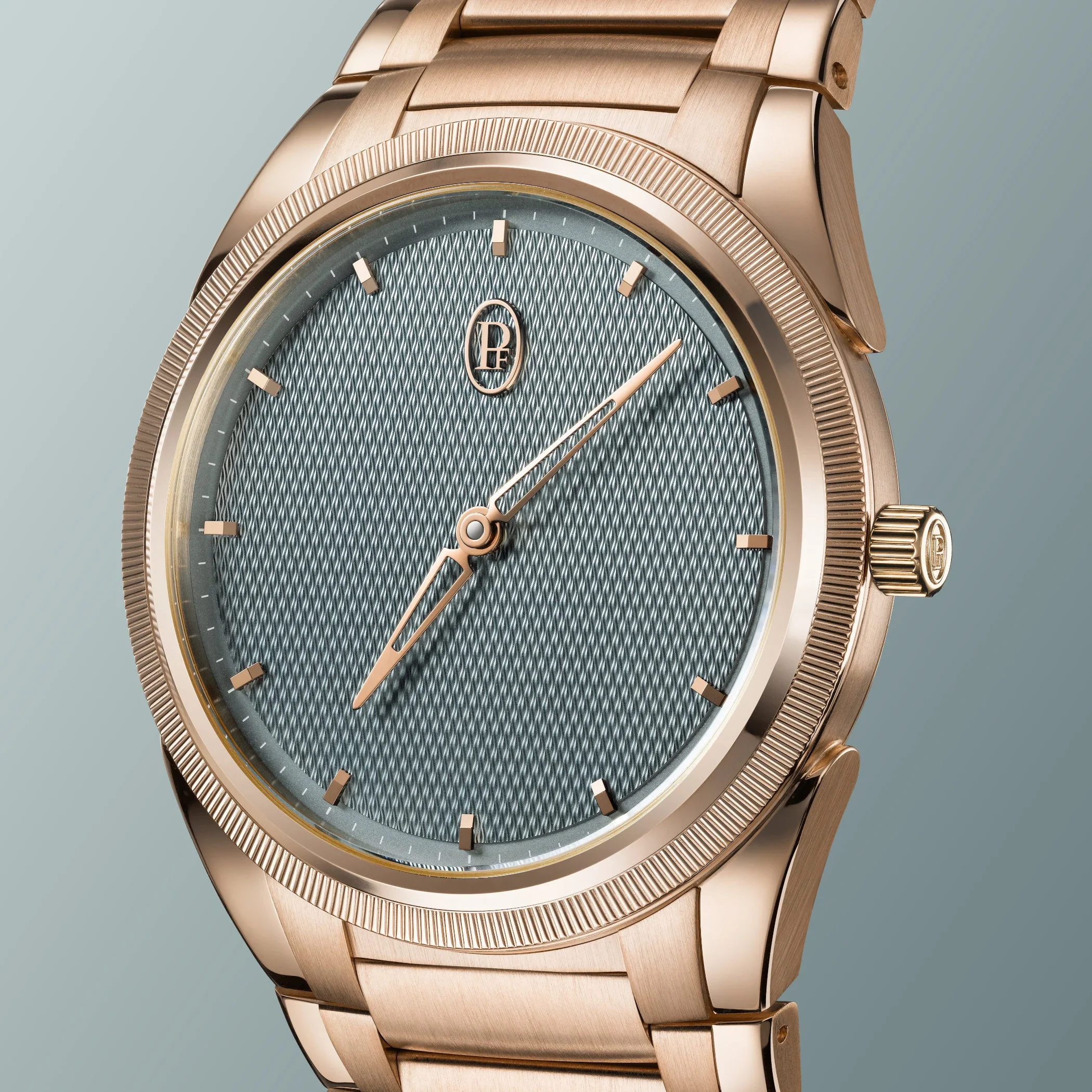 Parmigiani-Fleurier-Tonda-PF-Micro-Rotor-Agave-Blue-Rose-Gold-2.webp