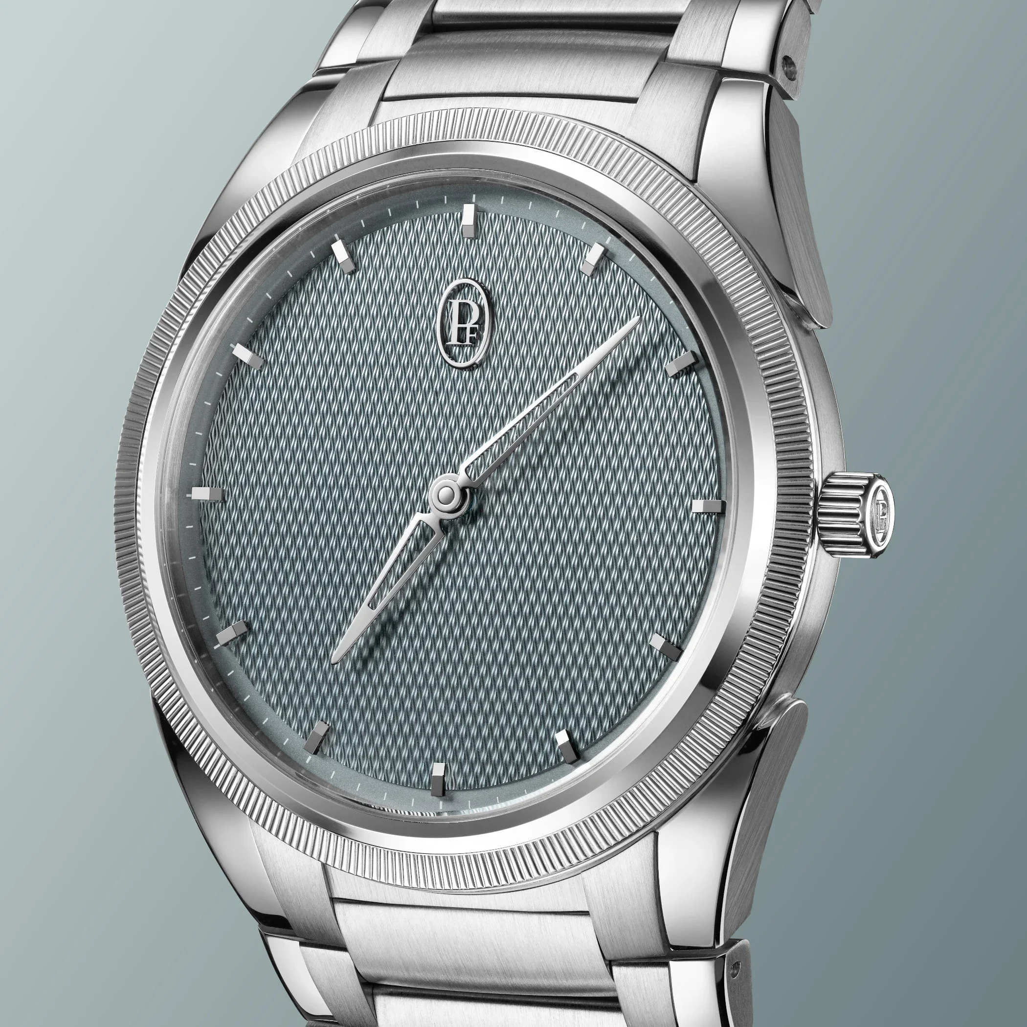 Parmigiani-Fleurier-Tonda-PF-Micro-Rotor-Agave-Blue-Steel-2.webp