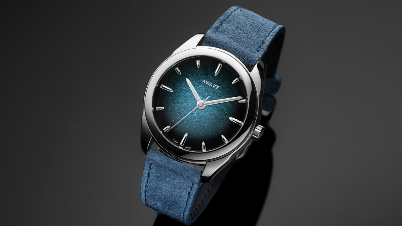 Awake lança o Son Mai Silver Leaf Atlantis Blue: 100 peças com mostrador de laca vietnamita