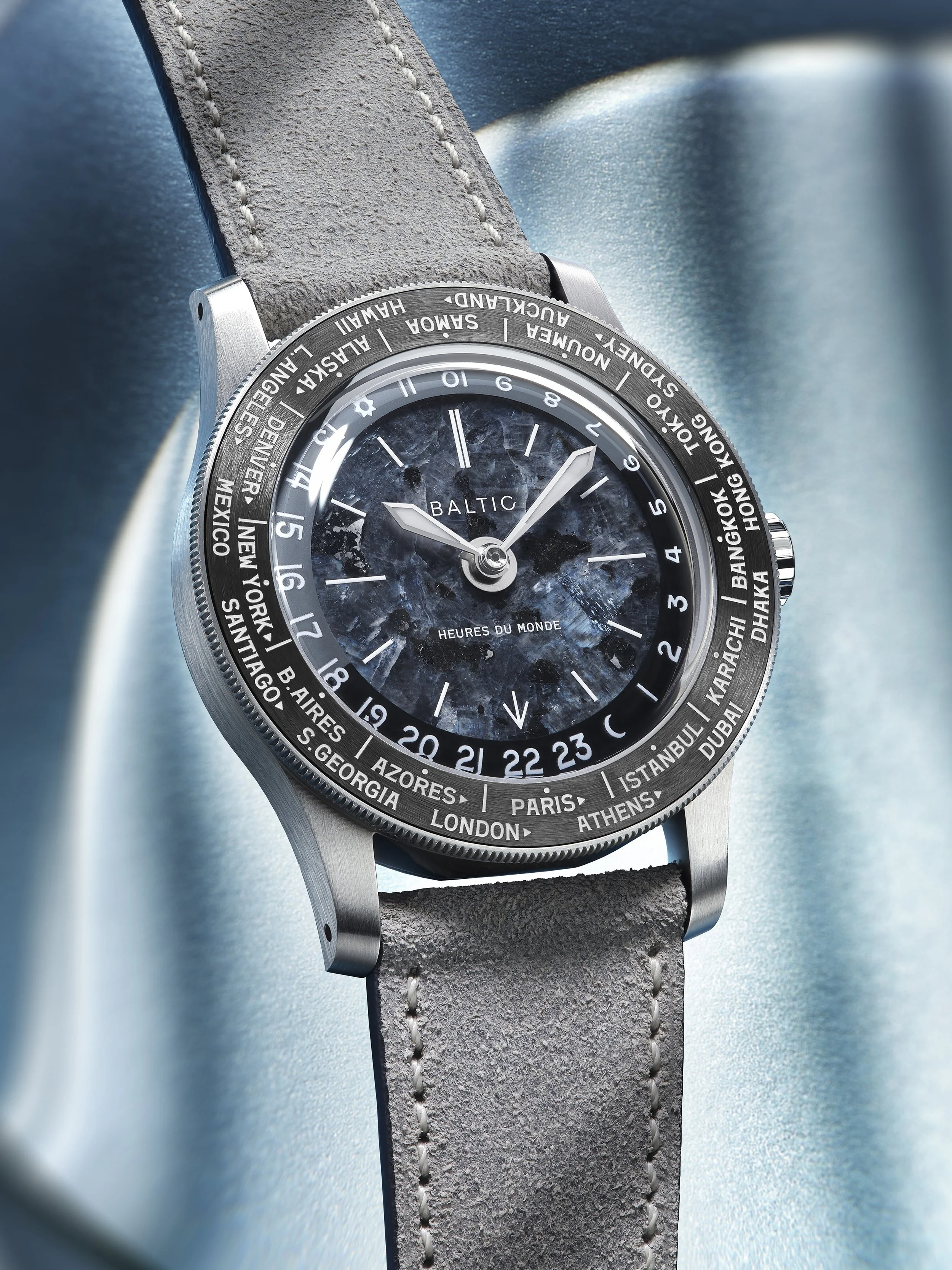 3_4 Gauche Labradorite.jpg