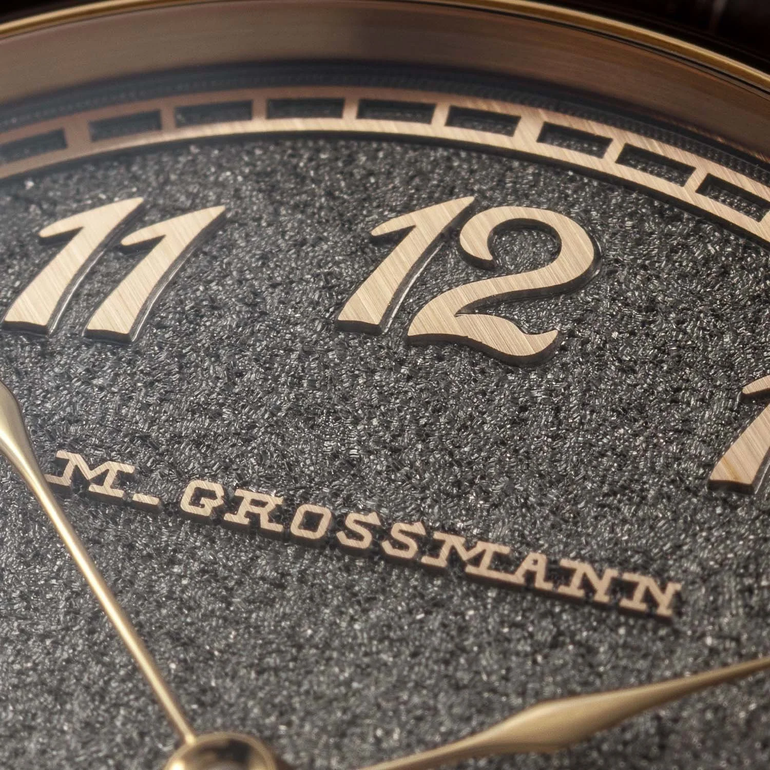2026-Moritz-Grossmann-Tremblage-Gold-hand-hammered-dial-6.jpg