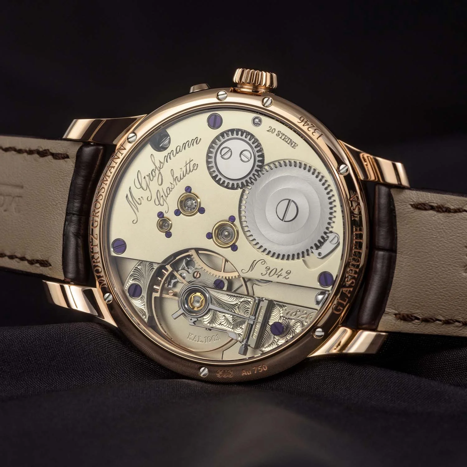 2026-Moritz-Grossmann-Tremblage-Gold-hand-hammered-dial-8.jpg