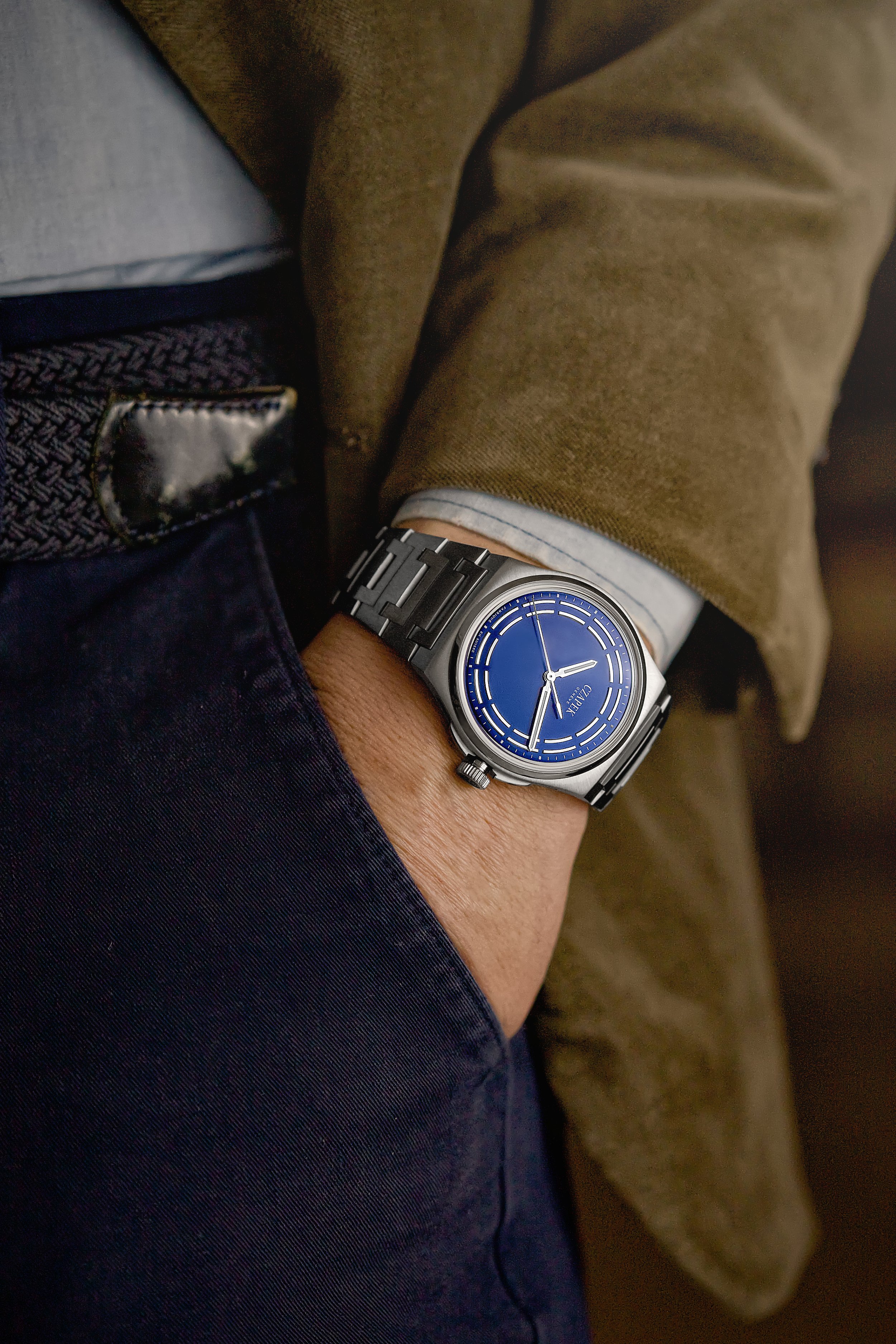 CZAPEK - ANT TITANIUM BLUE - WRISTSHOT 2.jpeg