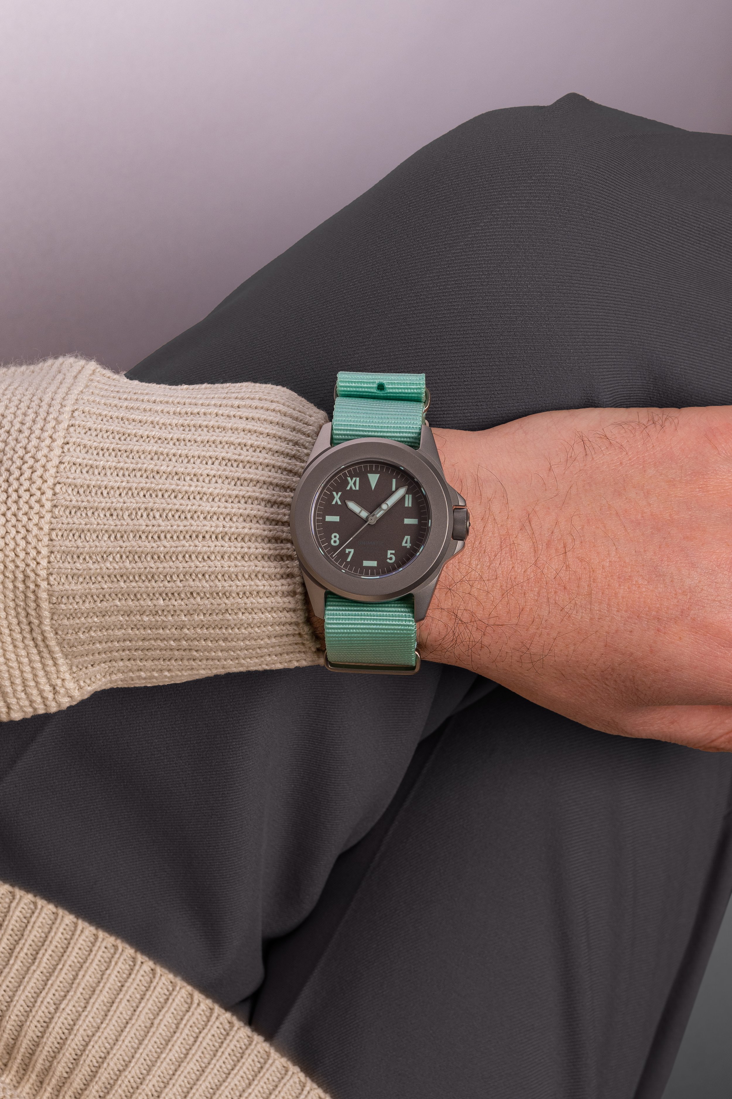 _AMP7628-cool gray.jpg