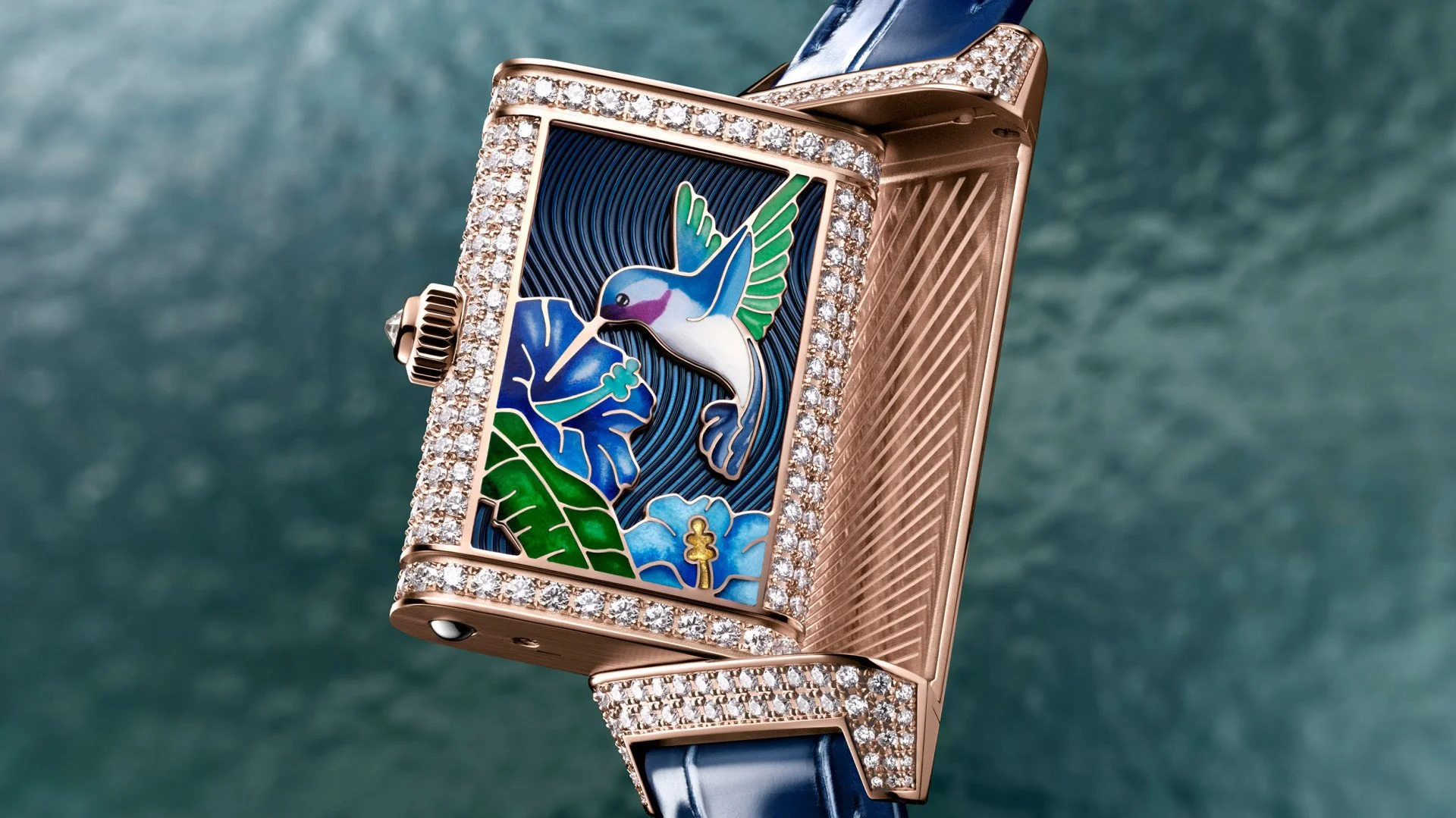 1920_2026_vdm_q3292424_reverso_closeup_srgb_16-9.jpg
