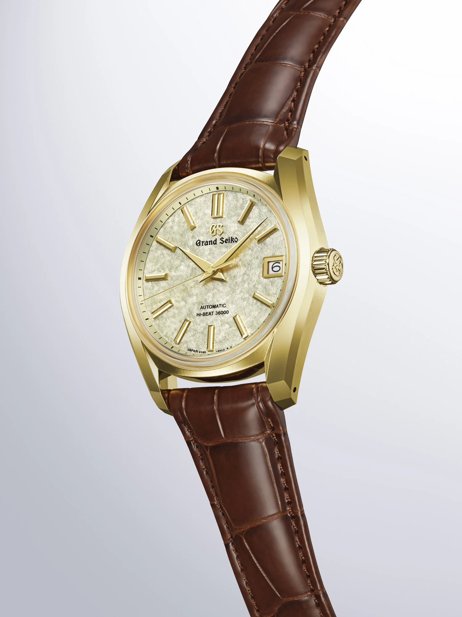 Grand-Seiko-Elegance-Cherry-Blossoms-Sakura-Wakaba-SBGH376-KV-drama.jpg
