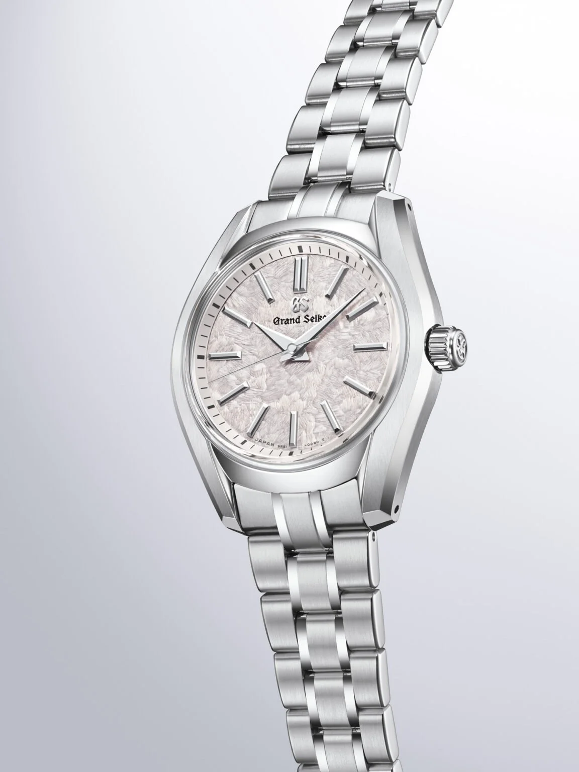 Grand-Seiko-Elegance-Collection-Cherry-Blossoms-Hana-Ikada-32-SBGX363-drama-1152x1536.jpg