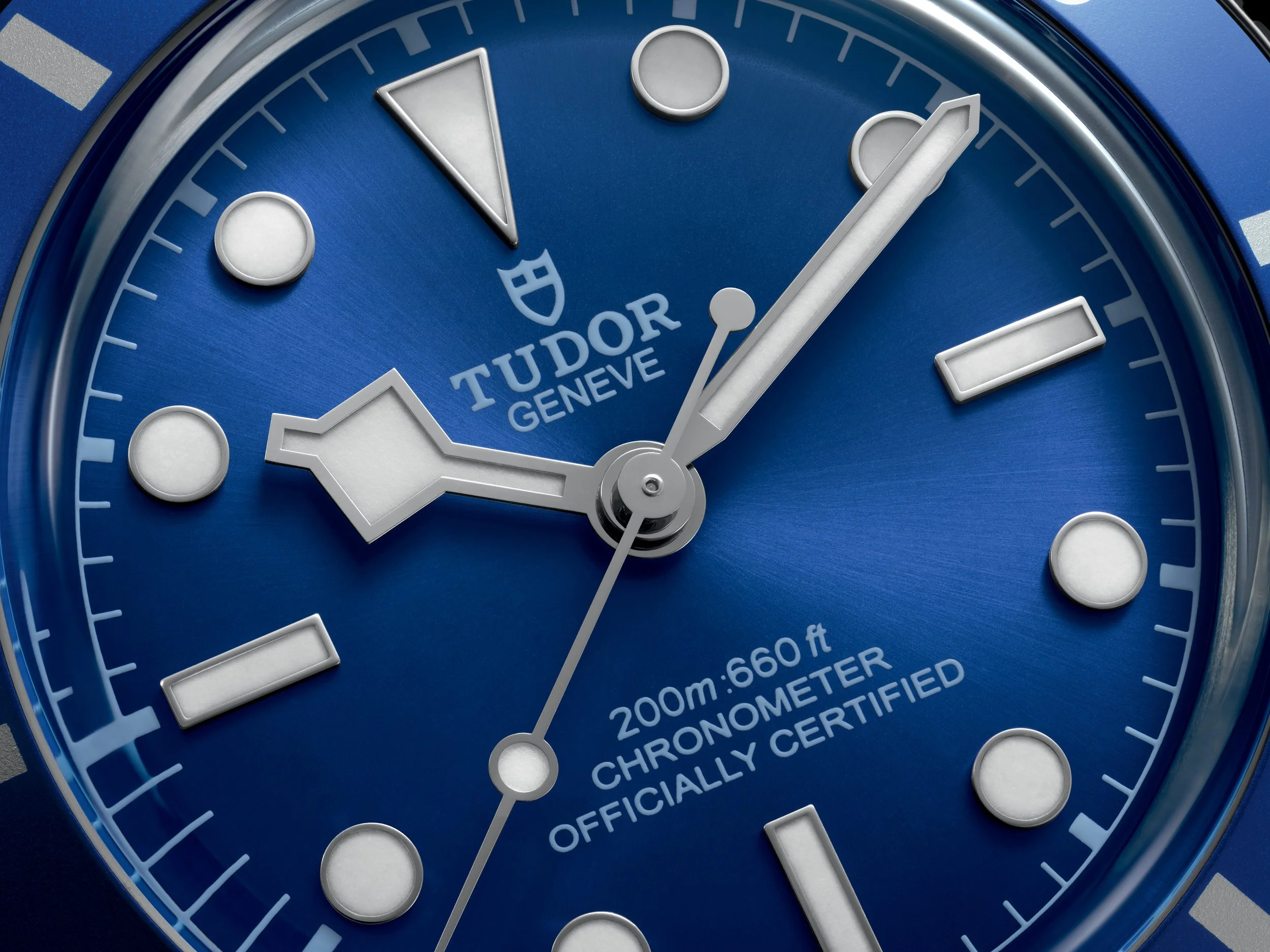 TUDOR_NP26_BLACK BAY 54 BLUE_LIFESTYLE_1.jpg