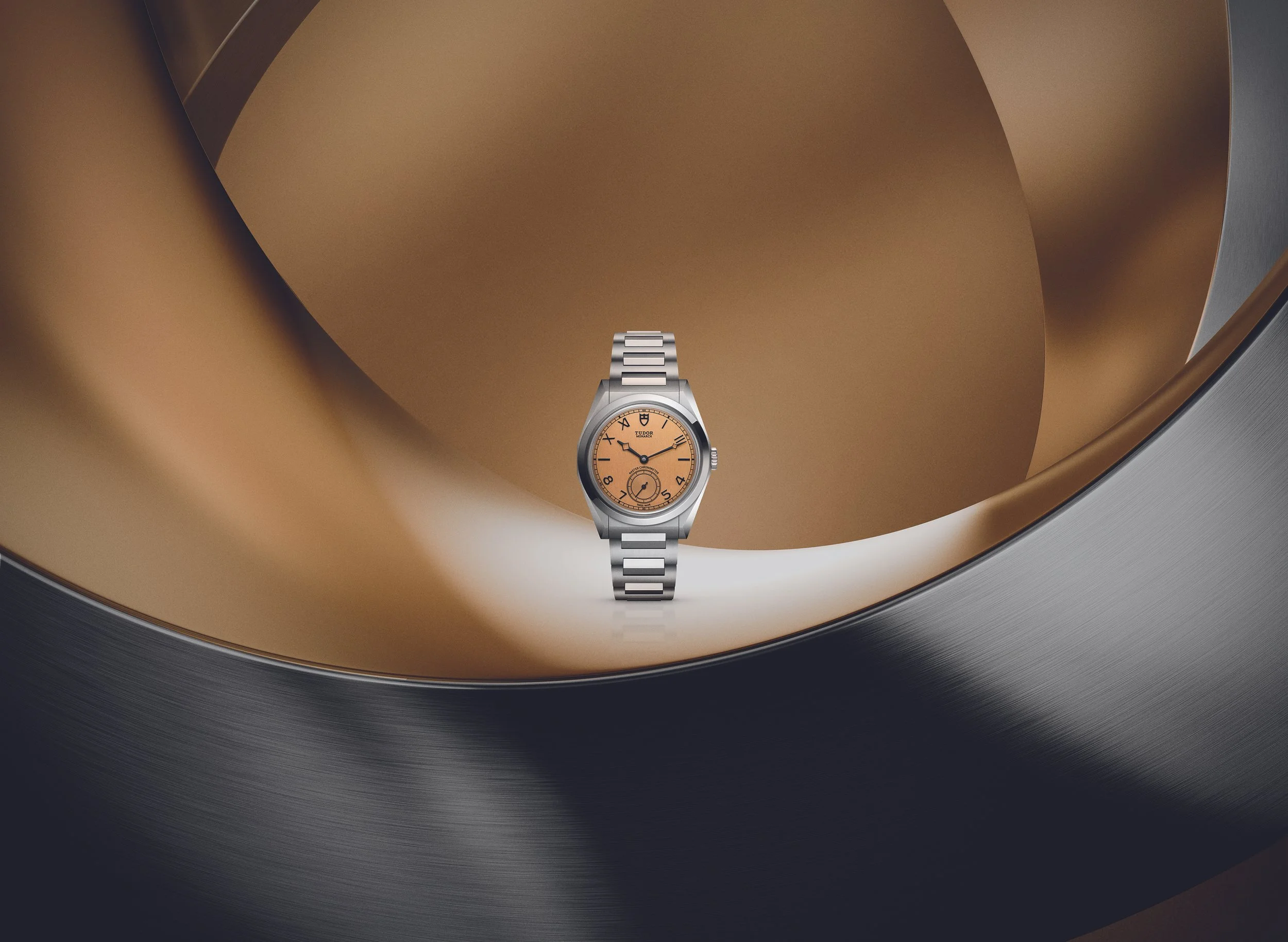 TUDOR_NP26_MONARCH_LIFESTYLE_11.jpg