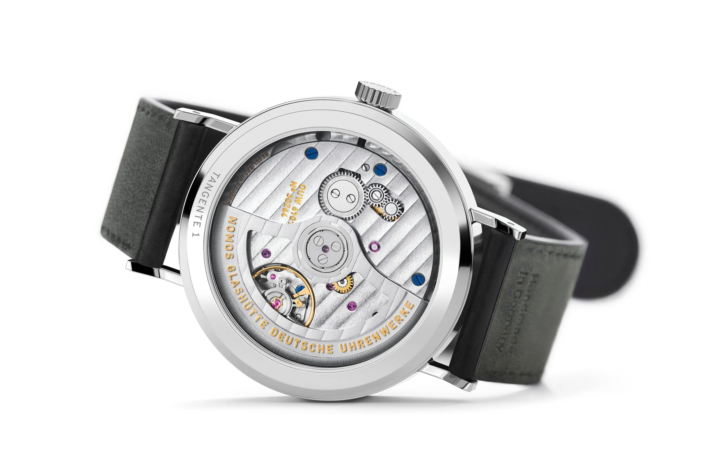 07_NOMOSGlashuette_0147_Tangente_neomatik_38_Update_3543x2362px.jpg