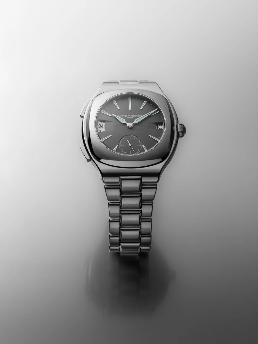 Laurent-Ferrier-Sport-Traveller-3.jpg