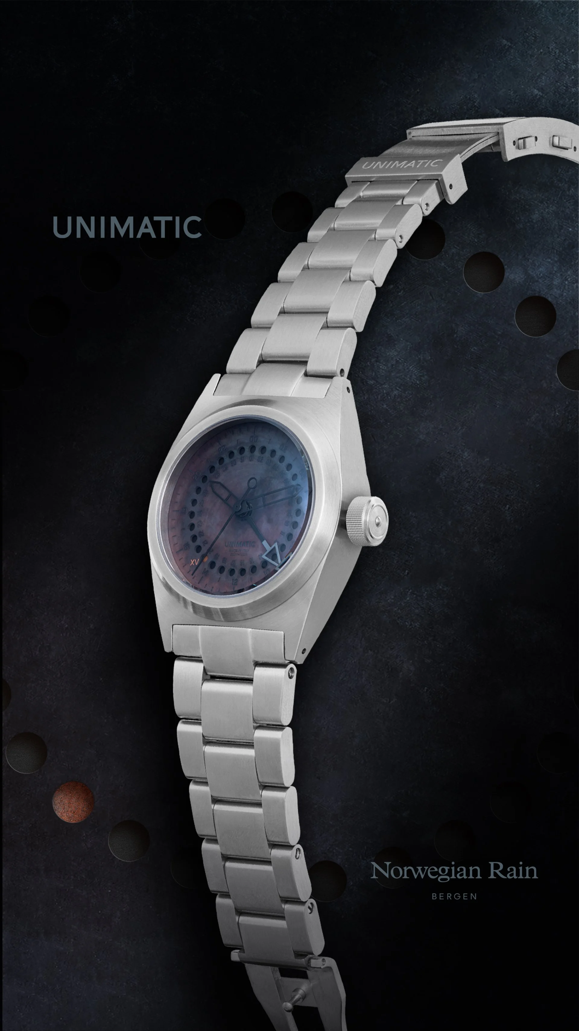 Portrait_U2-GMT-NR-T-Angle-UBK.jpg