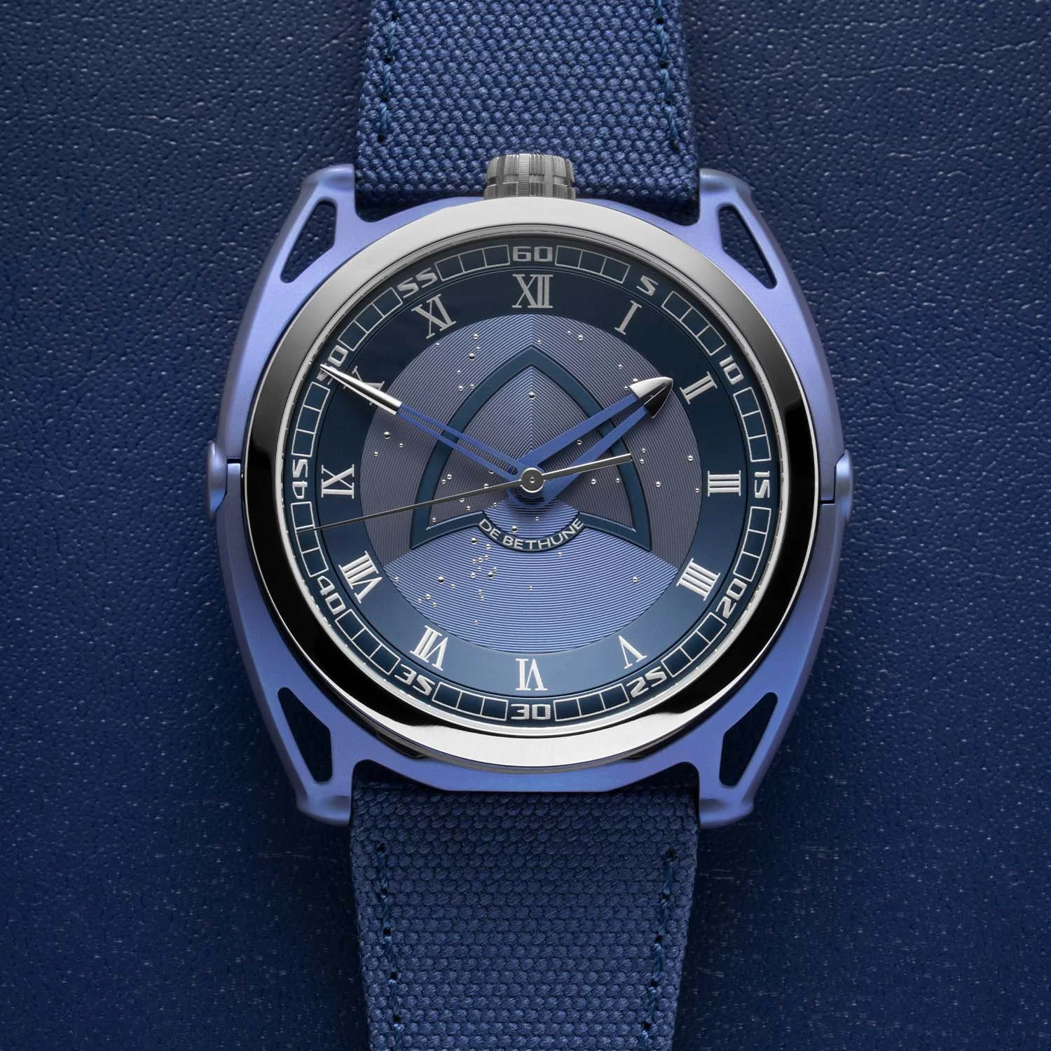 De-Bethune-DB27-Night-Hawk-EsperLuxe-3.jpg