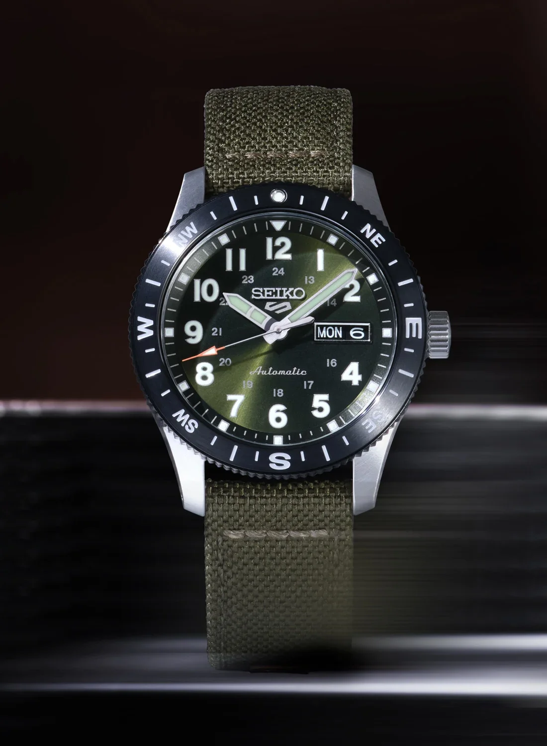 2026-seiko-5-sports-field-series-compass-bezel-hdb006-hdb007-hdb008-hdb009-9.webp