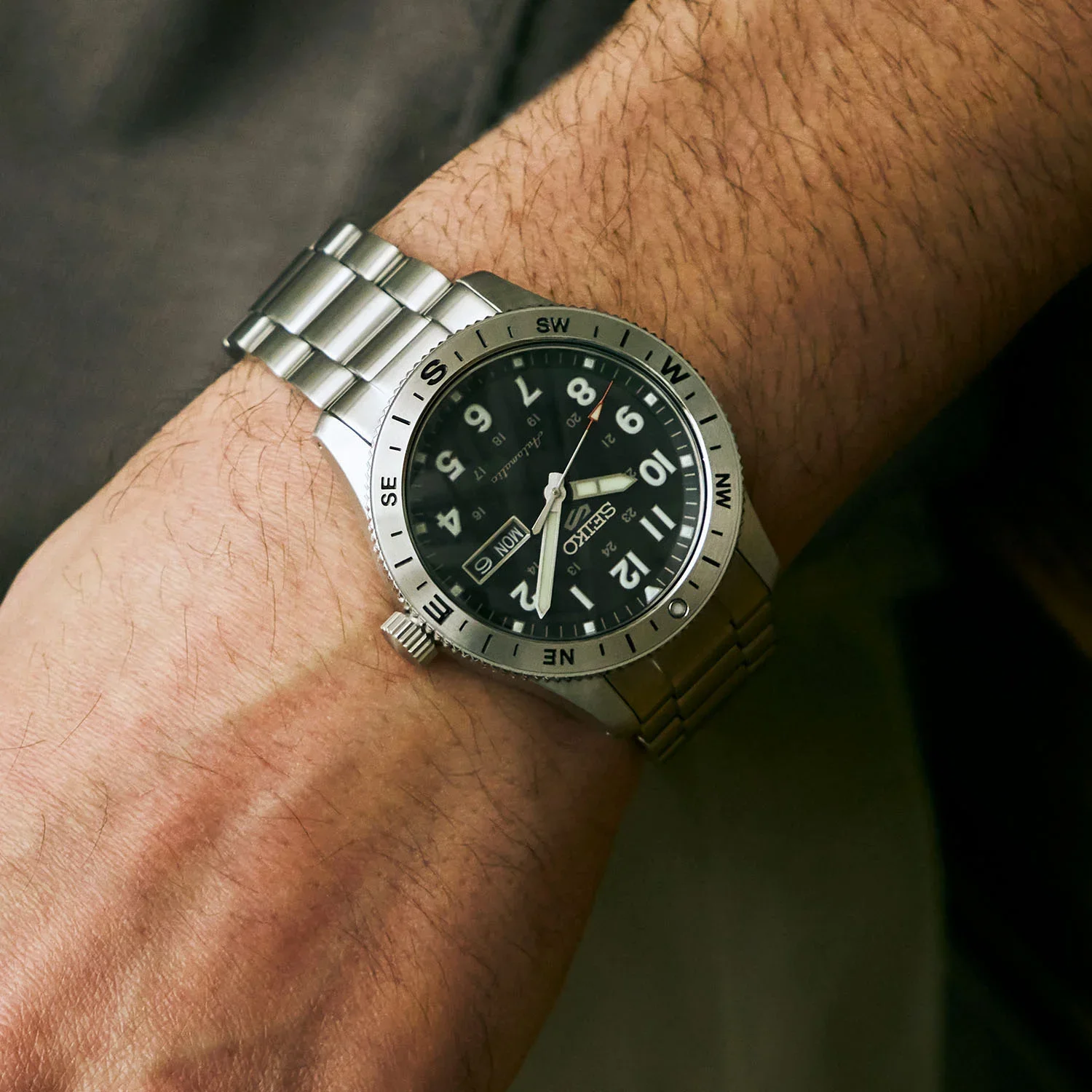2026-seiko-5-sports-field-series-compass-bezel-hdb006-hdb007-hdb008-hdb009-10.webp