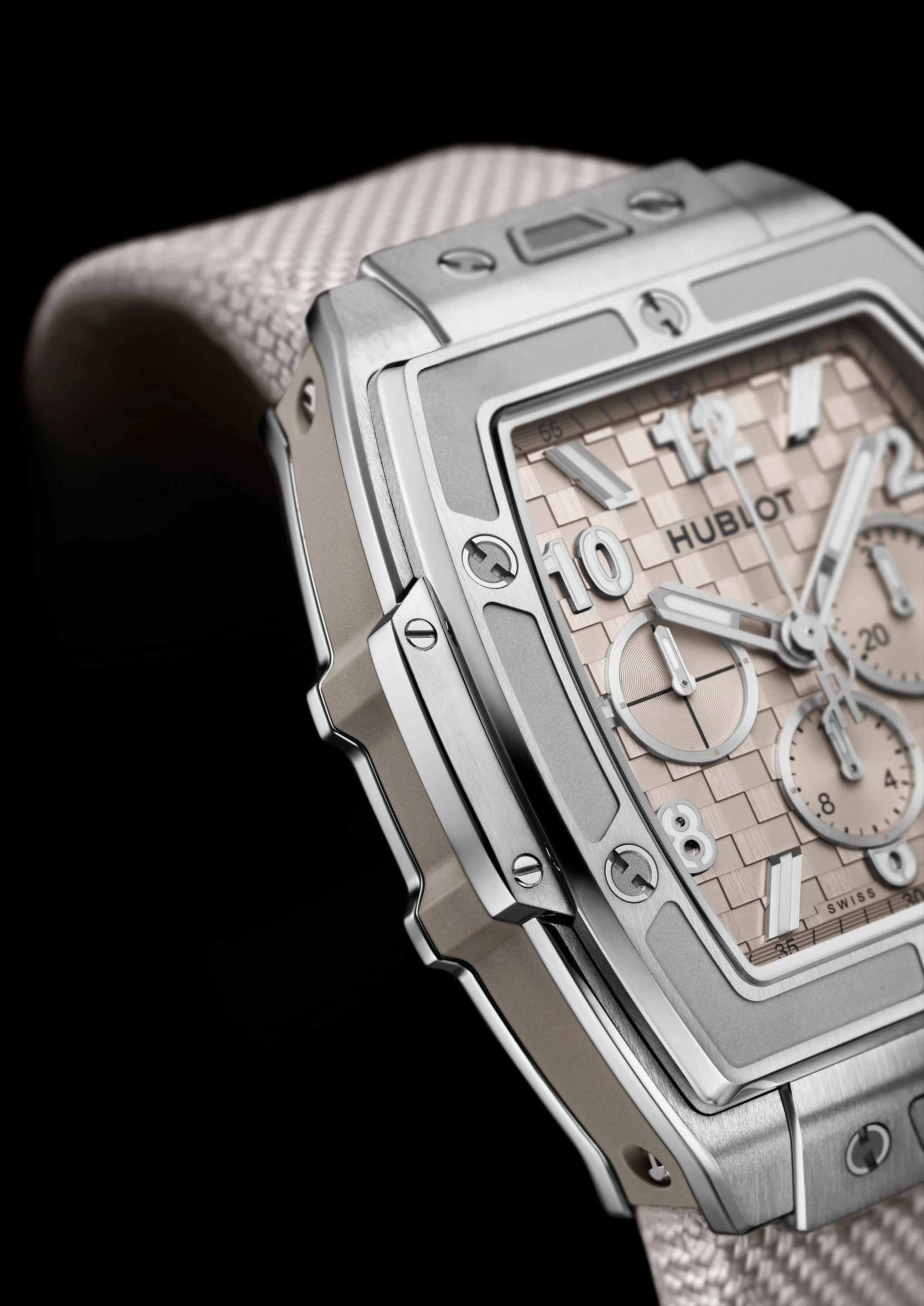 Spirit-of-Big-Bang-Essential-Taupe-6.jpg