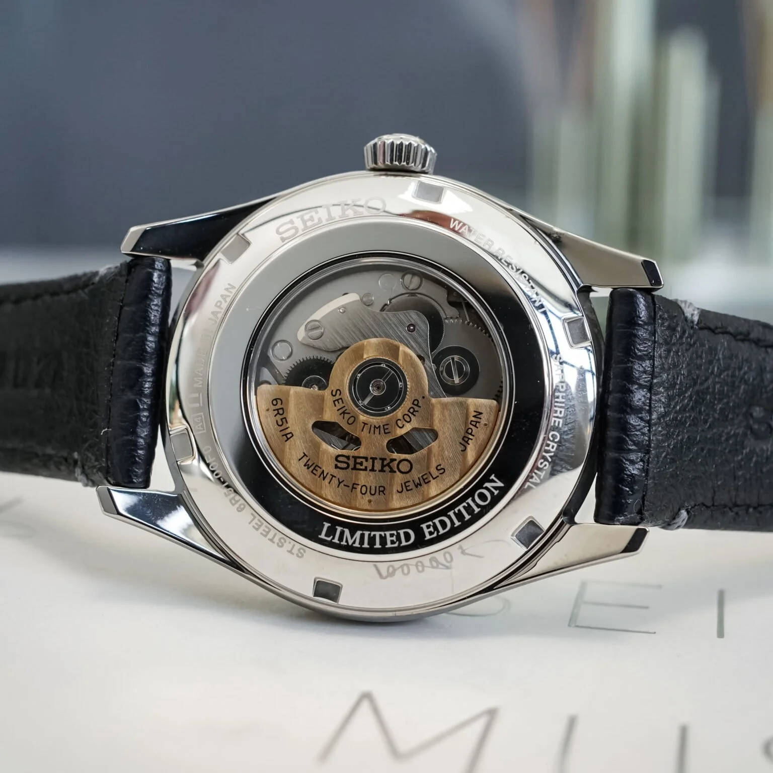 Seiko-Presage-Classic-Series-Craftsmanship-Arita-Porcelain-Dial-Limited-Edition-HCC007-review-4-1536x1536.jpg