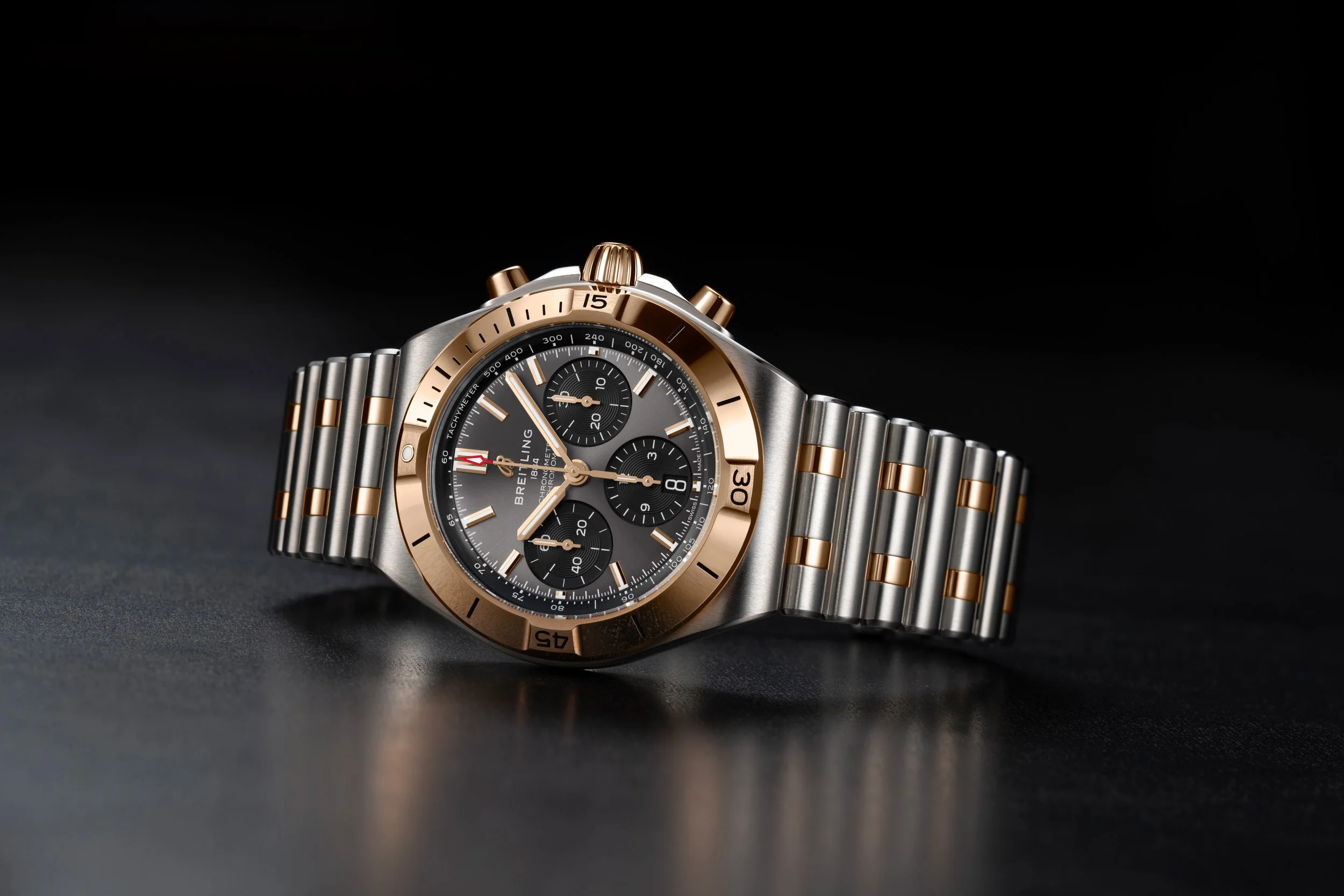 30_Breitling Chronomat B01 42_UB0158101B1U1_Anthracite_RGB.jpg