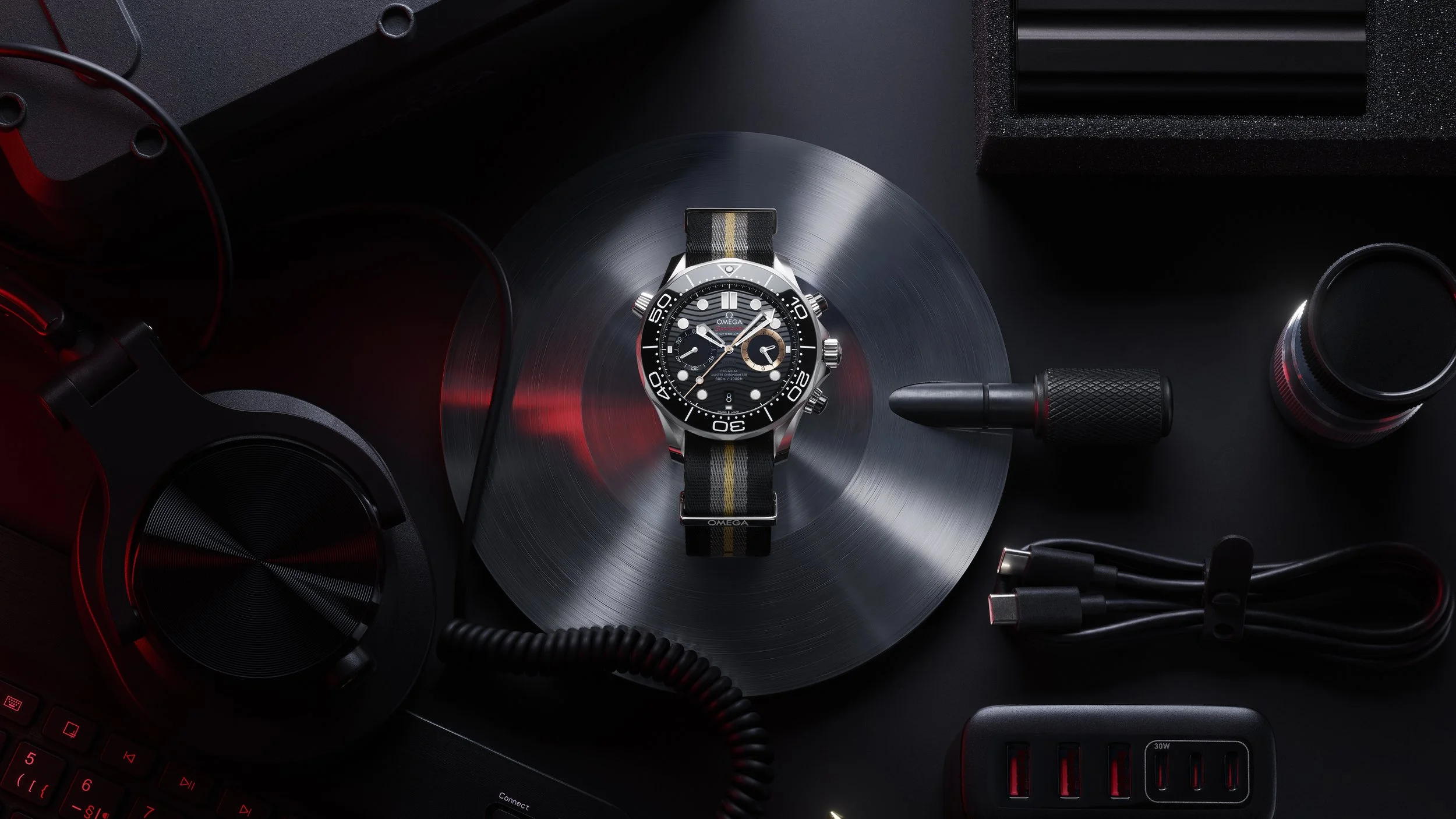 OMEGA Seamaster Diver 300M Chronograph 007 First Light: o primeiro cronógrafo Diver 300M do Bond de Daniel Craig