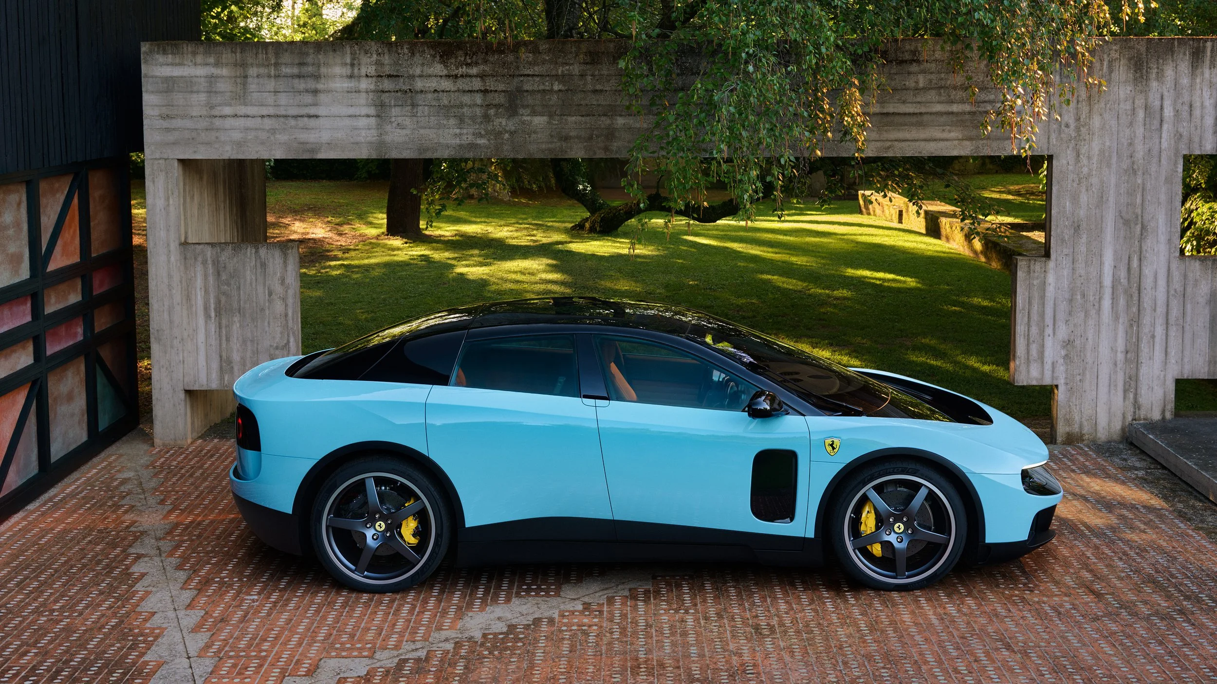 FERRARI_LUCE_HIGH_SIDE_16x9_RGB_WEB_SOCIALS_320a4a17-dca2-4202-a210-69b0eb9aab8b.jpg