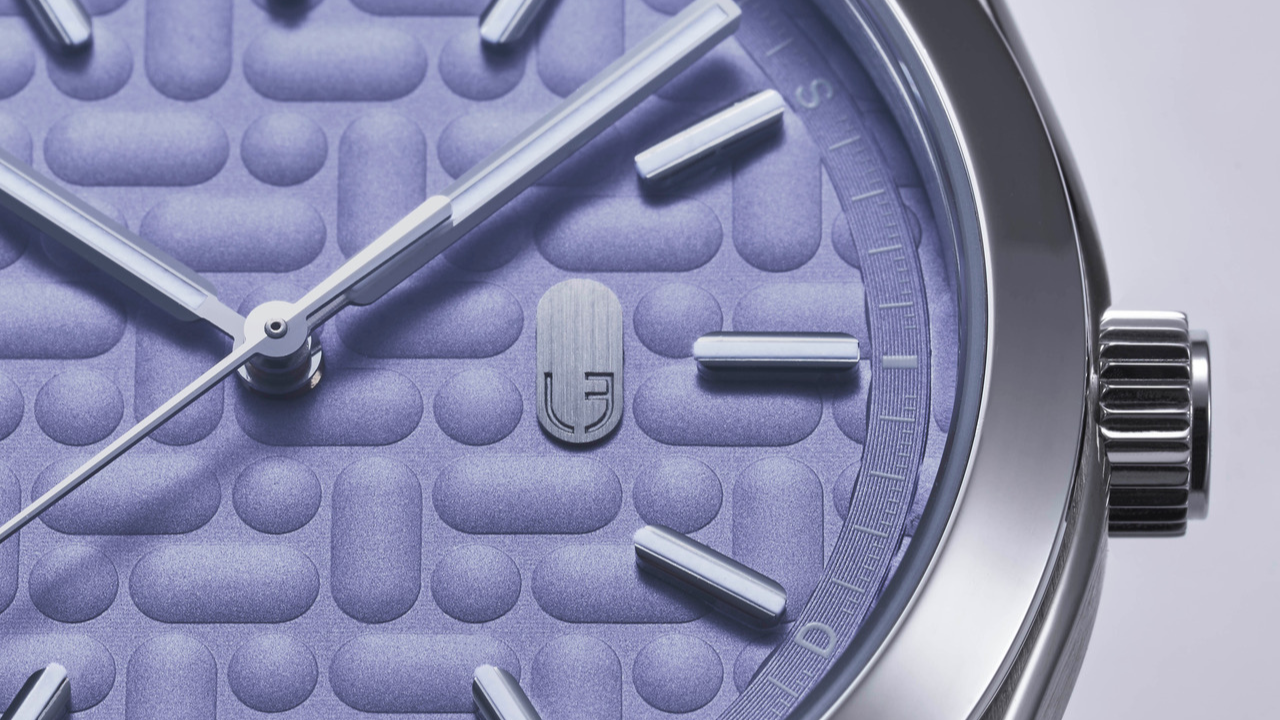 Louis Erard 2340 Mauve e Forest: a coleção do código postal ganha dois novos mostradores