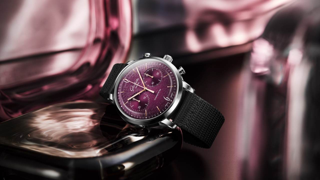 Glashütte Original Sixties Chronograph Annual Edition 2026: roxo translúcido, bronze à vista e a batida dos anos 60