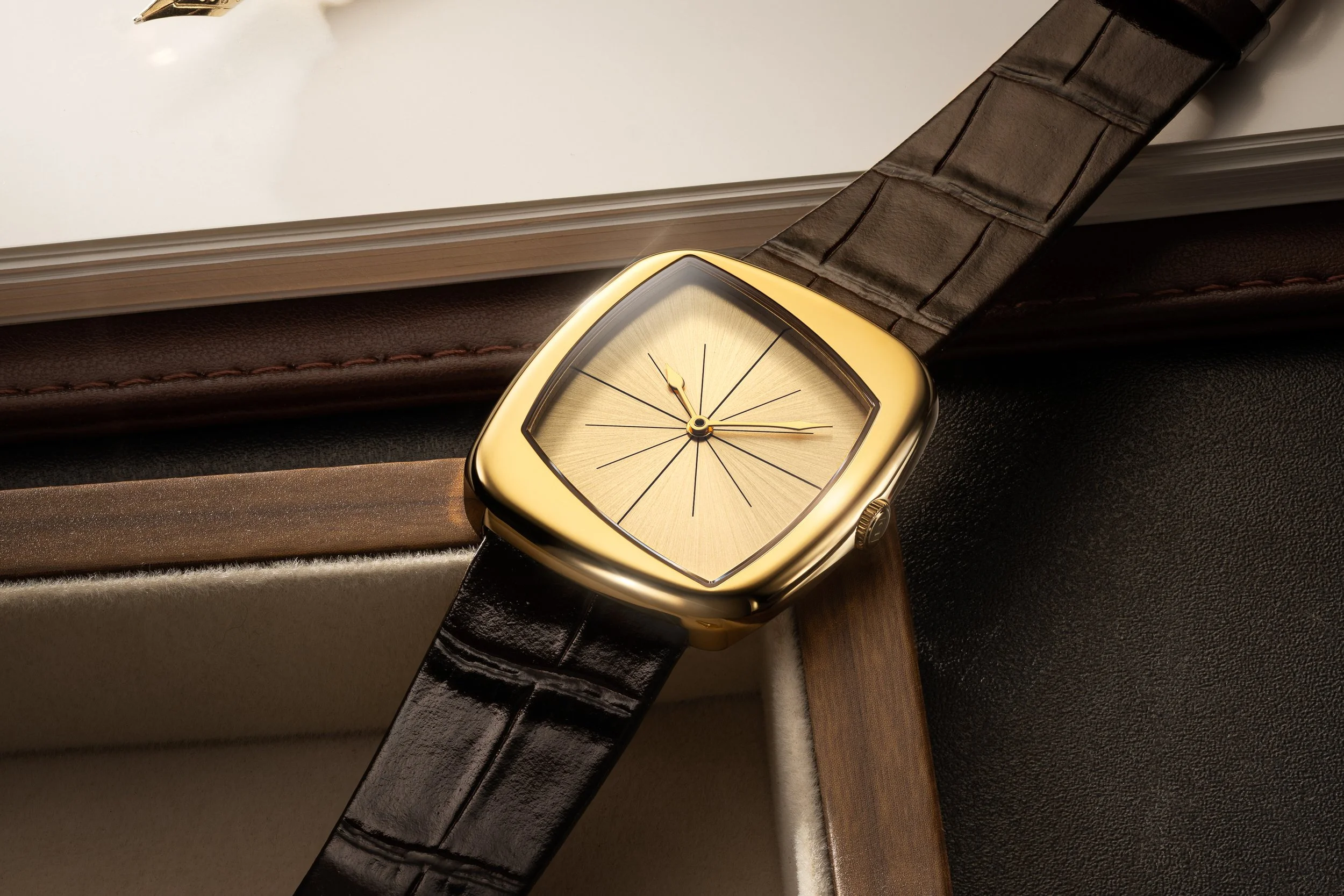 Standard Gold - Lifestyle-2.jpg