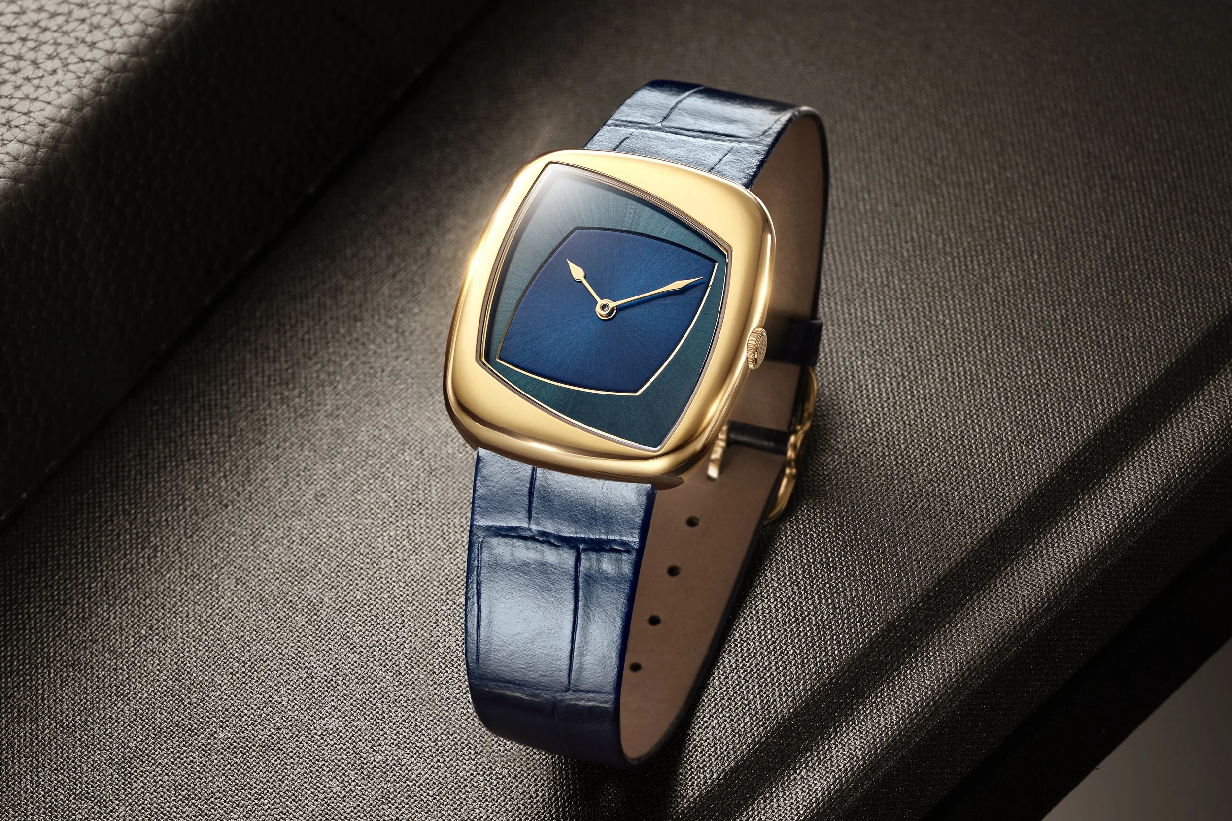 Collectability Gold - Lifestyle-2.jpg
