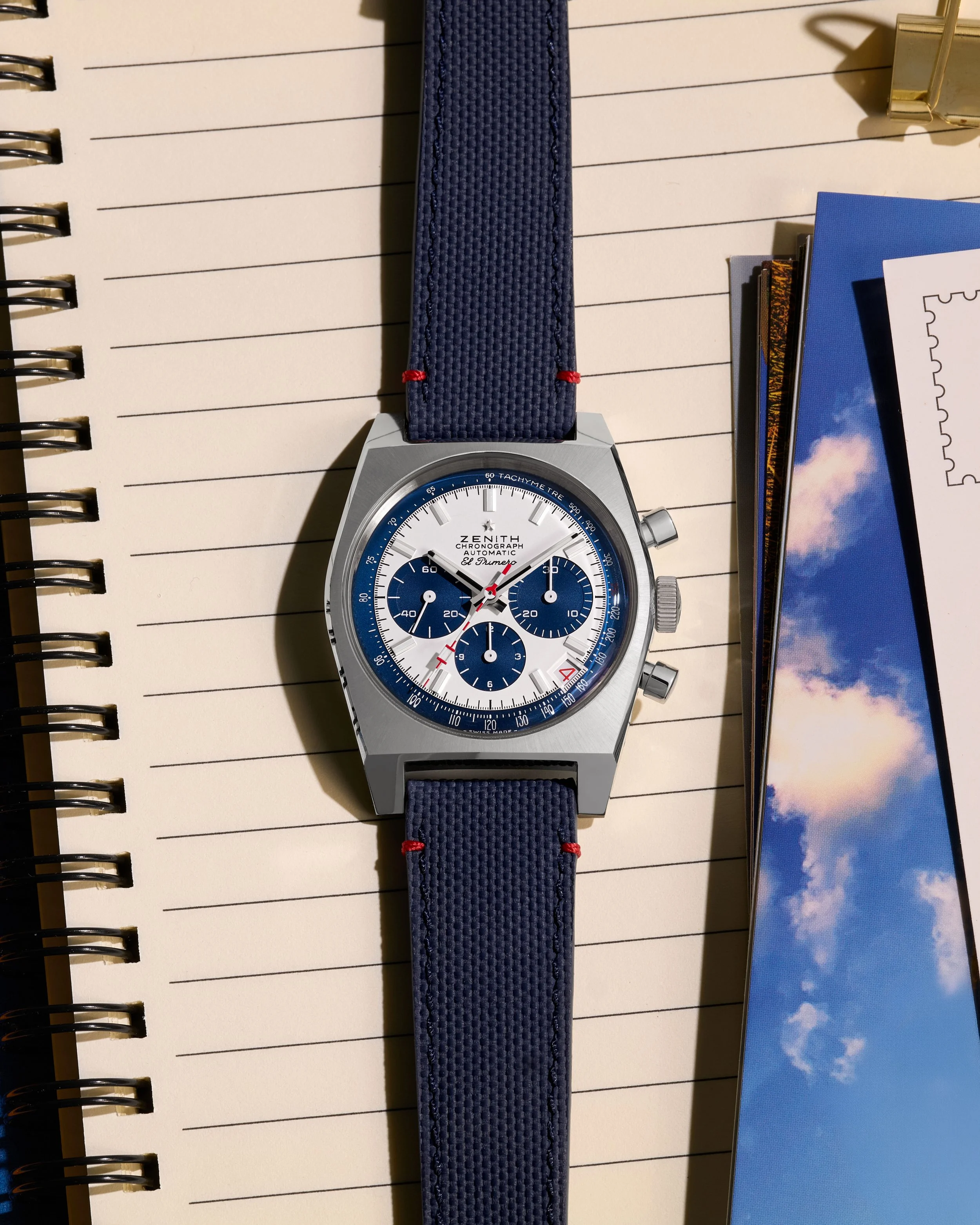 2-STILL-1_Chronomaster-Revival_03.US384-2.400.69.C821_4x5.jpg