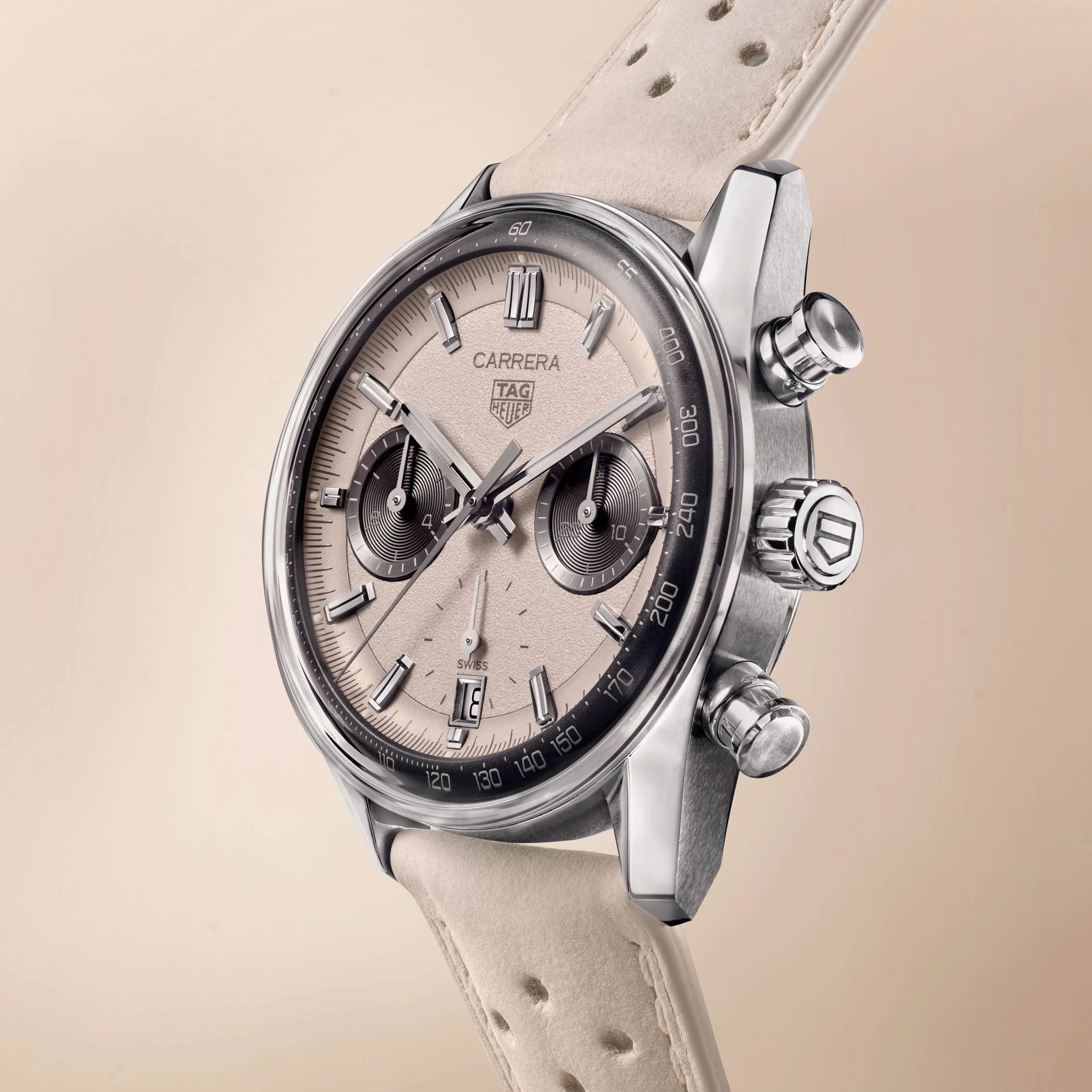 TAG-Heuer-Carrera-Chronograph-Glassbox-Sand-limited-edition-Europe-4.jpg