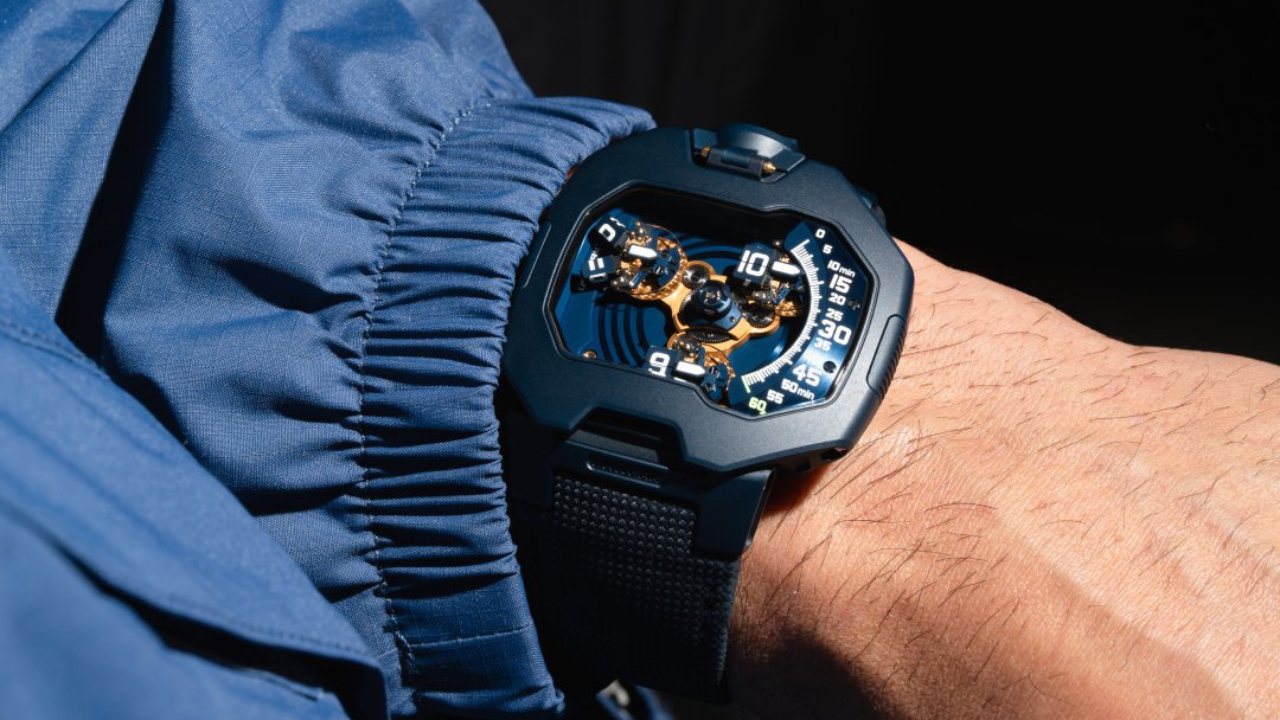 URWERK UR-120 Blue Planet: a saudação Vulcana de ouro em 20 peças finais