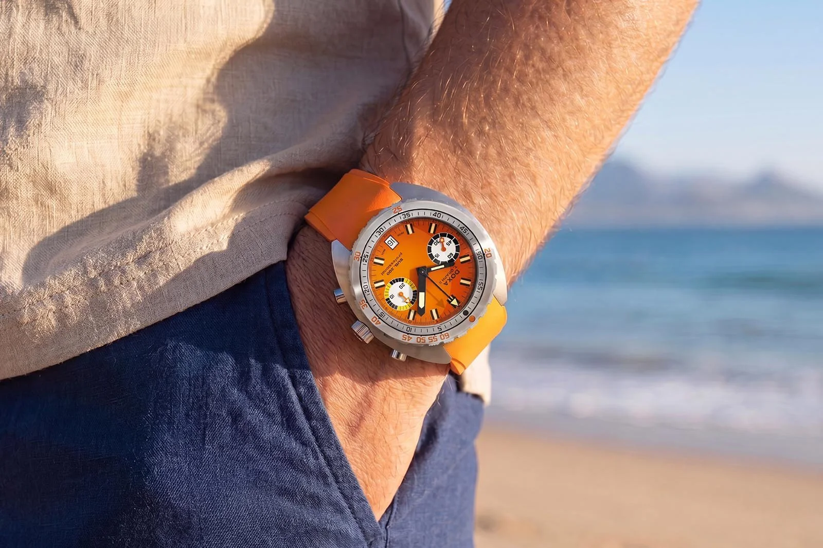 DOXA-SUB-200-T.GRAPH-II-1.jpg