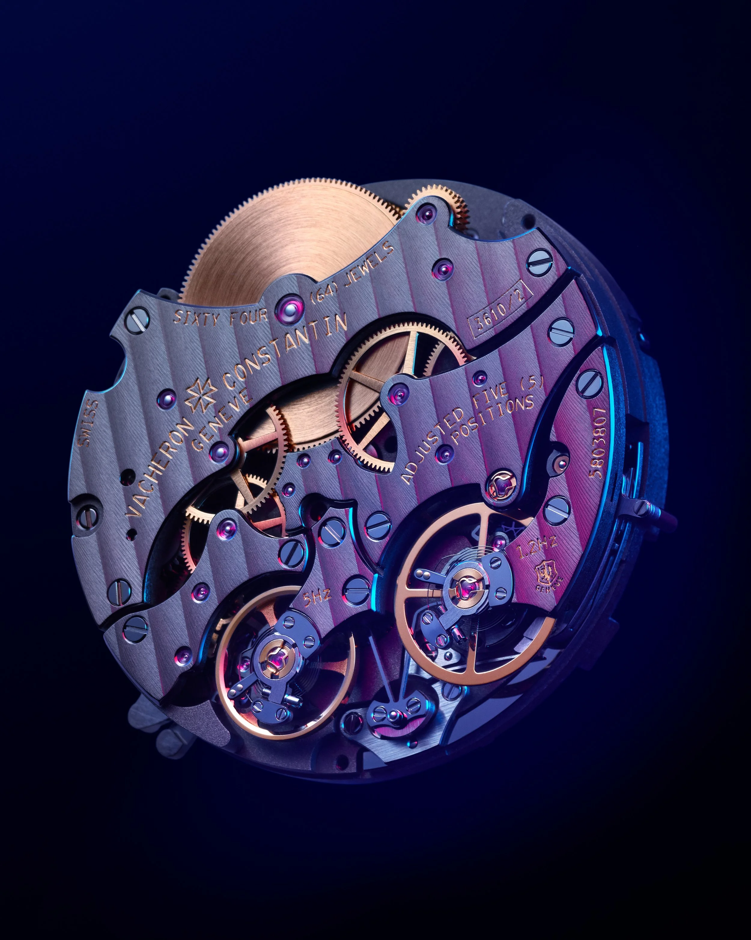TWINBEAT_V_3200T-000P-H167_Beauty_Calibre_V_4X5.jpg