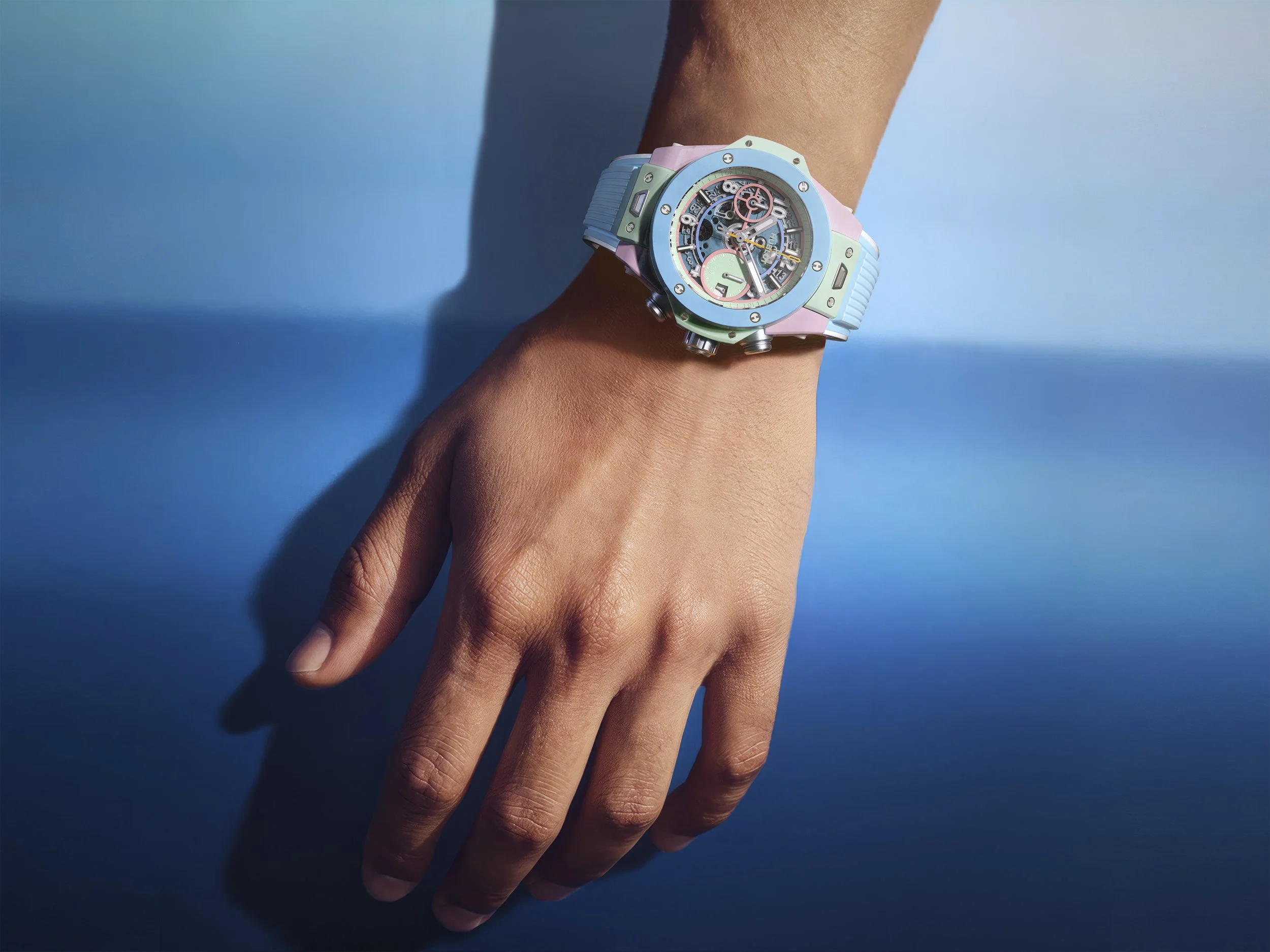 BIG-BANG-MULTI-COLORED-CERAMIC-42MM-3.jpg