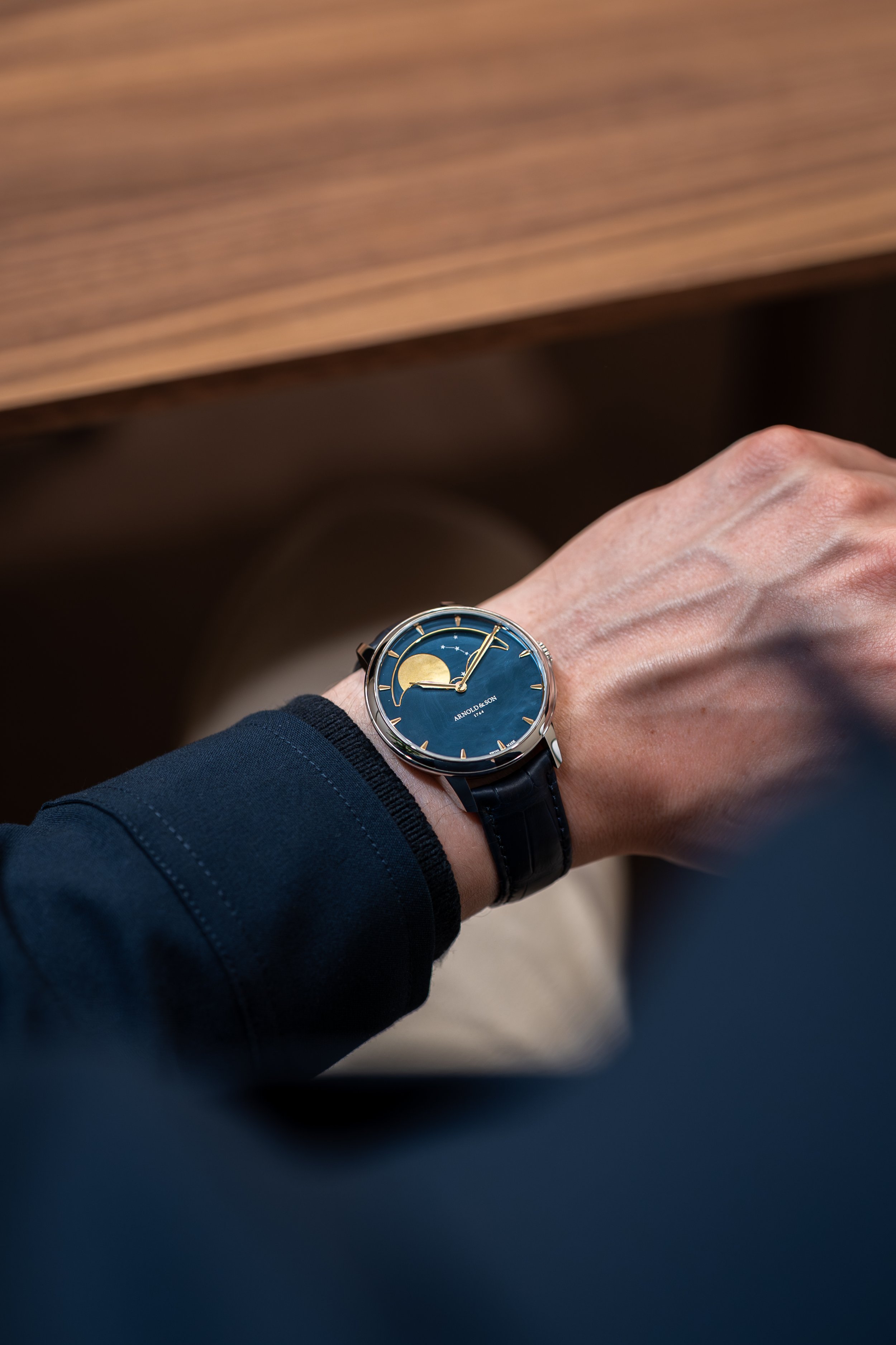 A&S PM 41.5 Steel Colours of the Moon (1).jpg