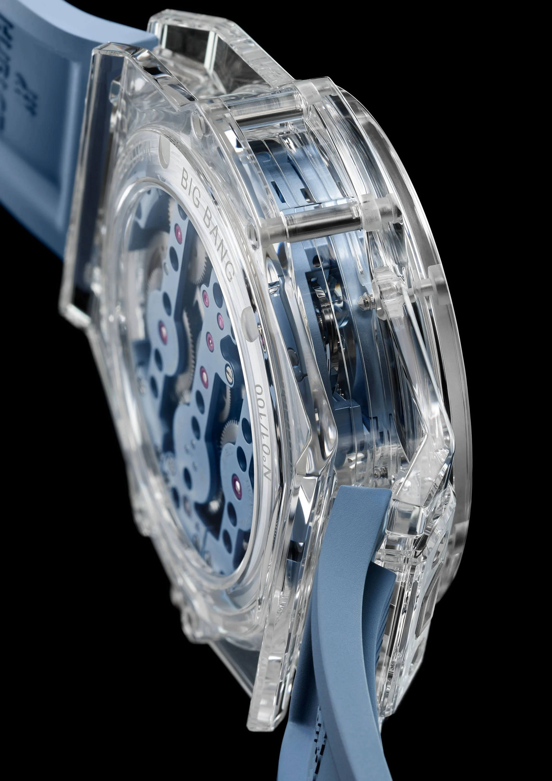 Hublot_Big-Bang-Sapphire-Sky-Blue-2.jpg