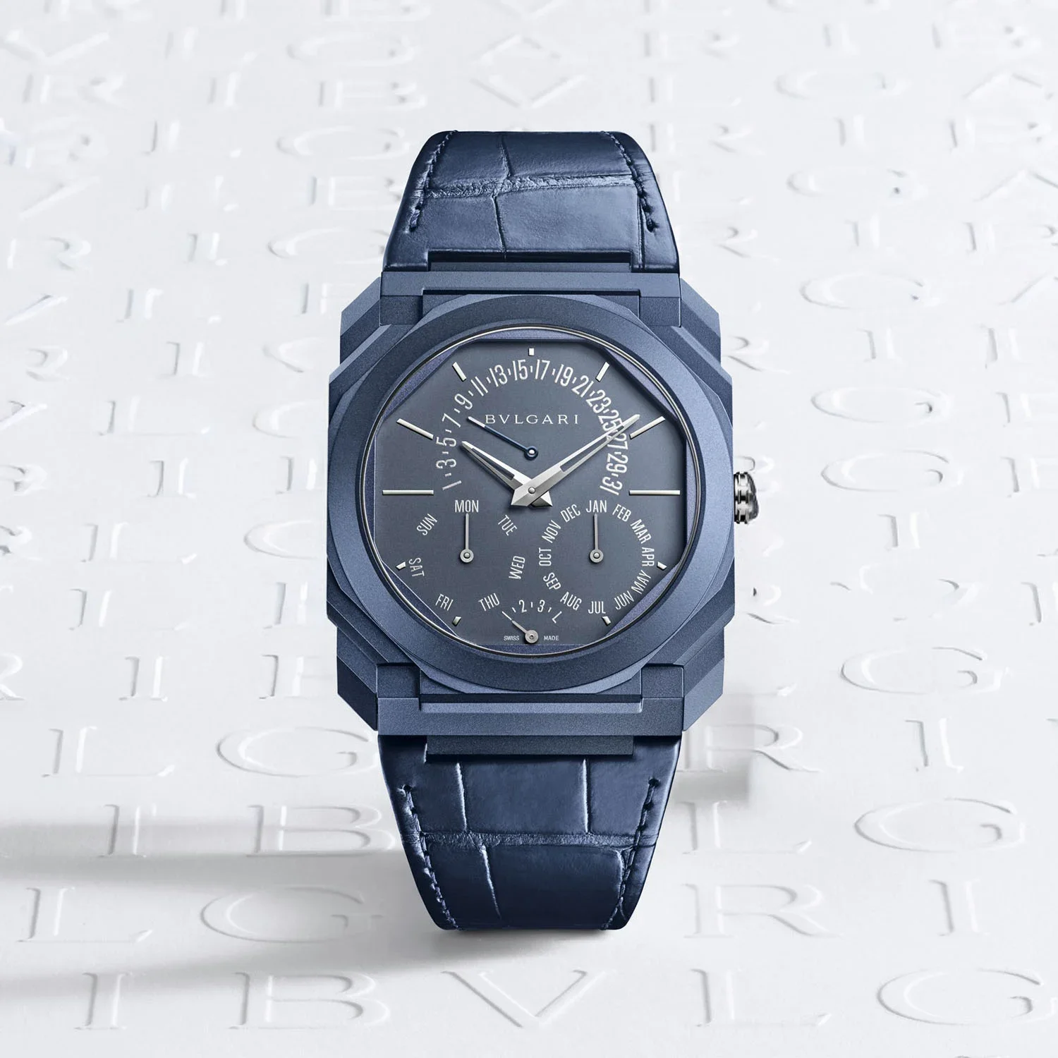 Bulgari-Octo-Finissimo-Perpetual-Calendar-Blue-PVD-titanium-thinnest-perpetual-calendar-2.webp