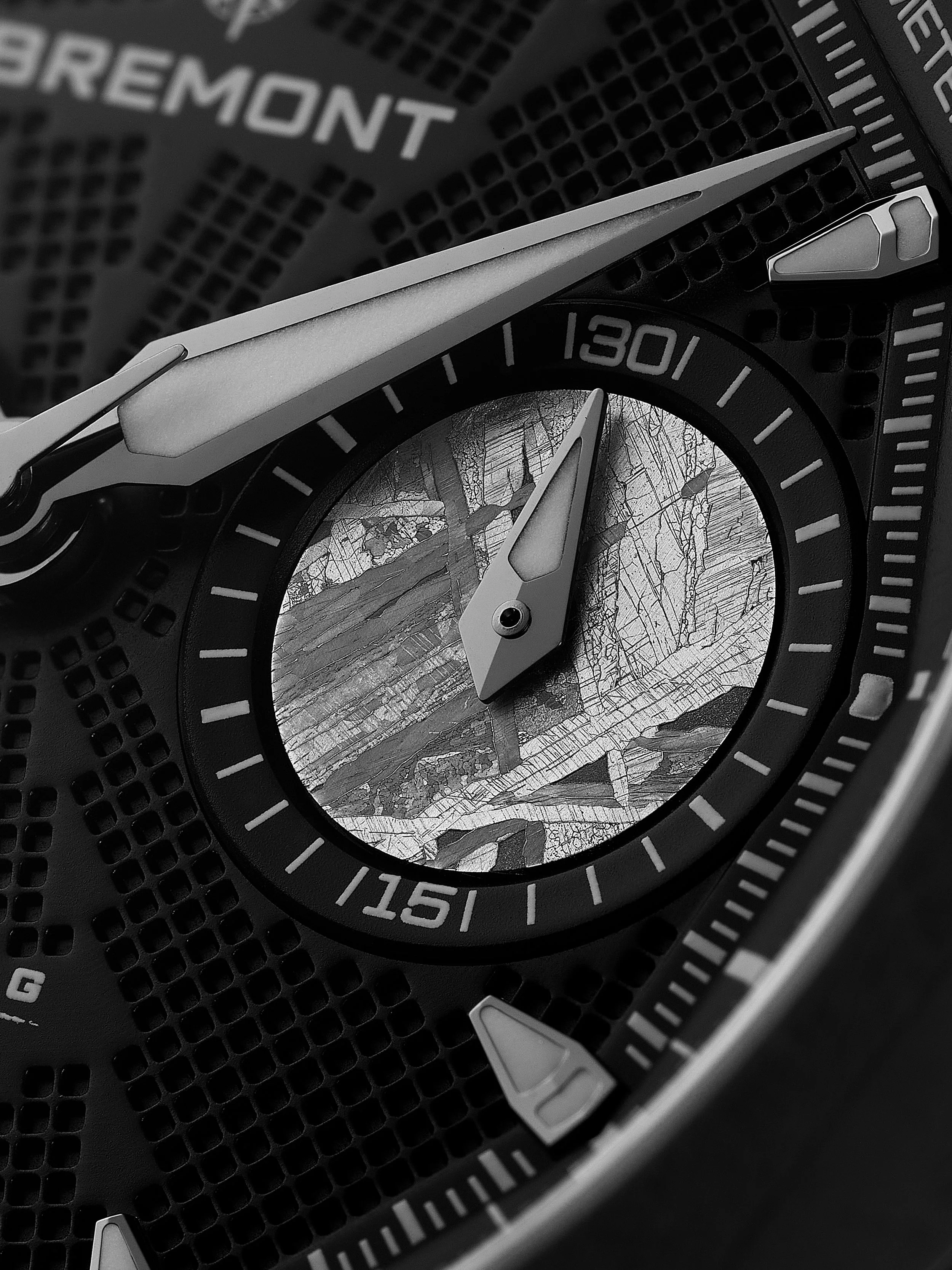 Bremont_Supernova_Hawking_Dial_Meteorite.jpg